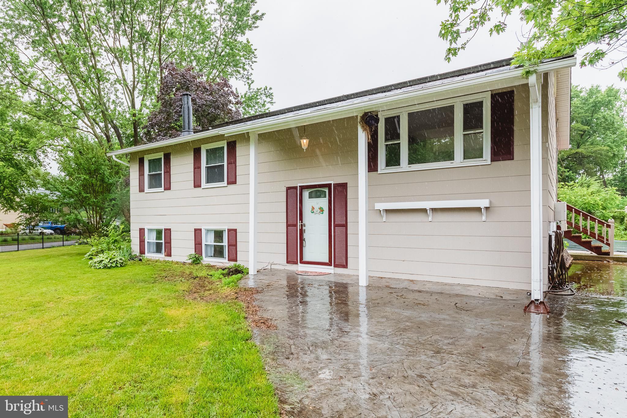 MUNSON HEIGHTS - Residential