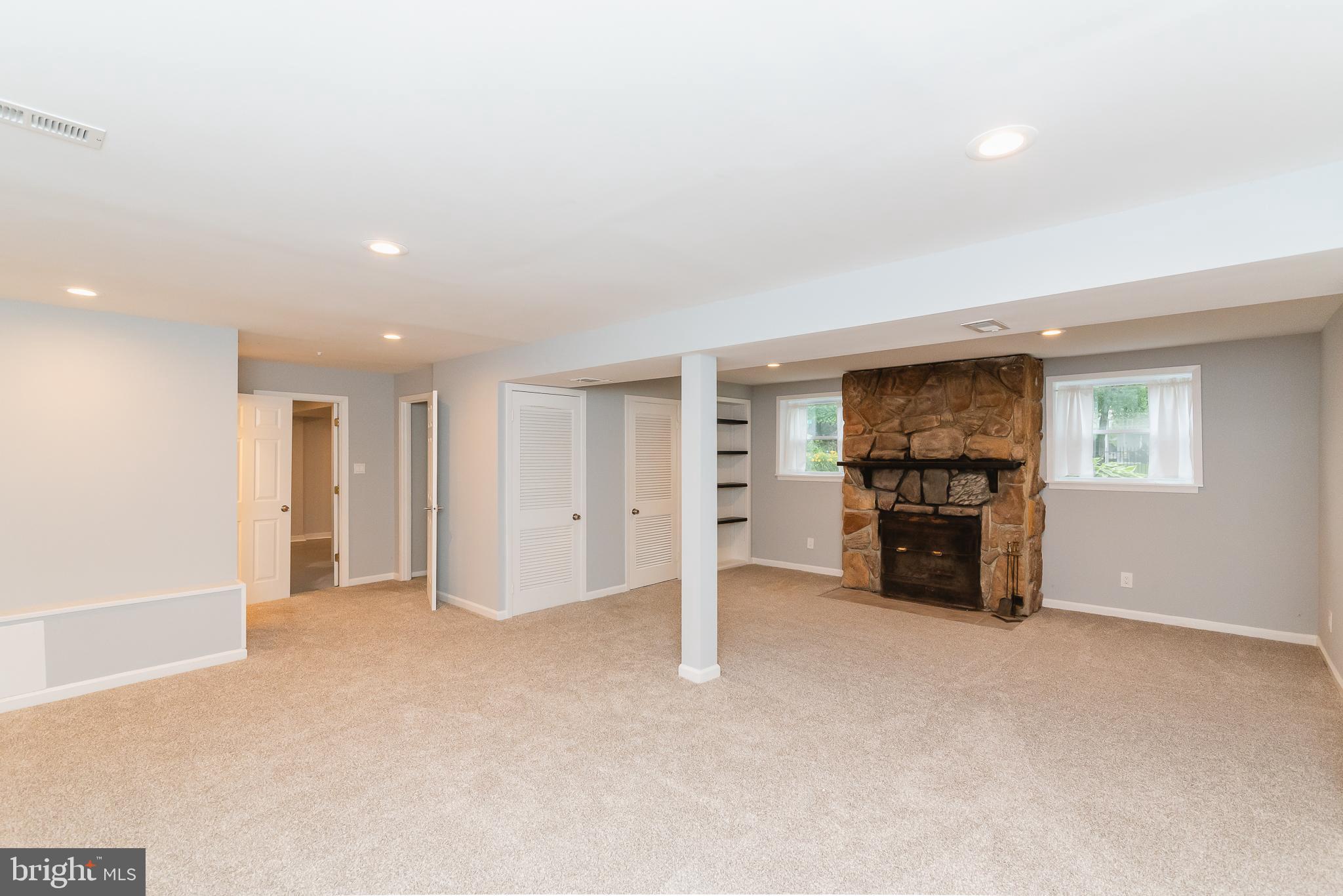 MUNSON HEIGHTS - Residential