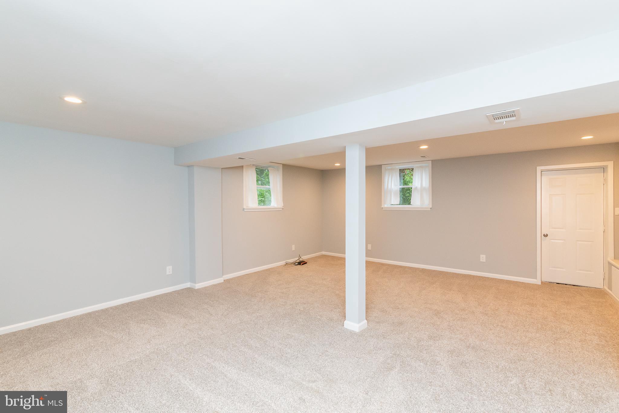 MUNSON HEIGHTS - Residential