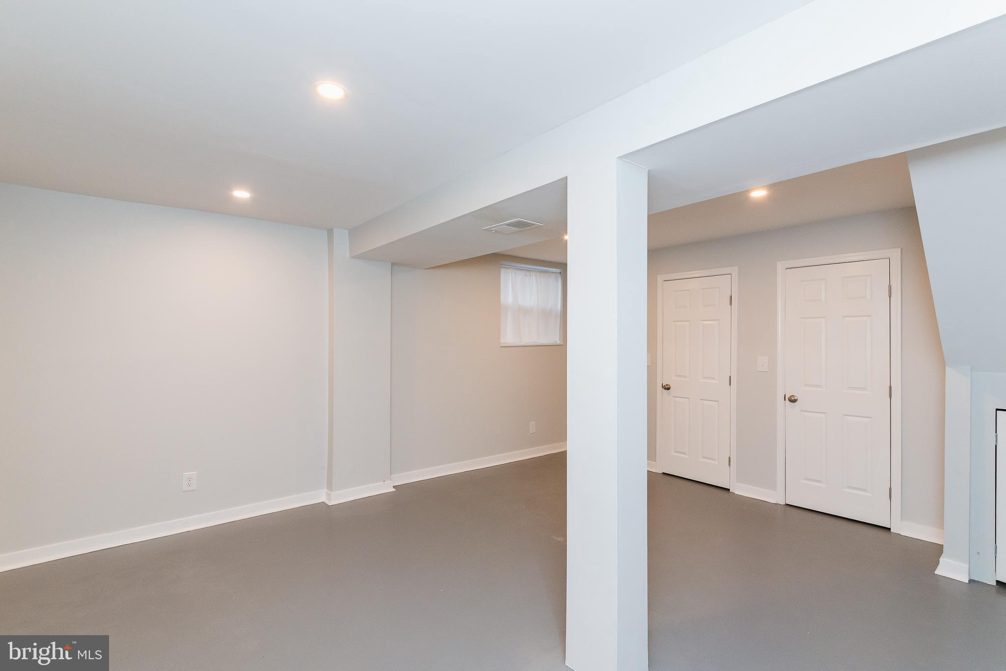 MUNSON HEIGHTS - Residential