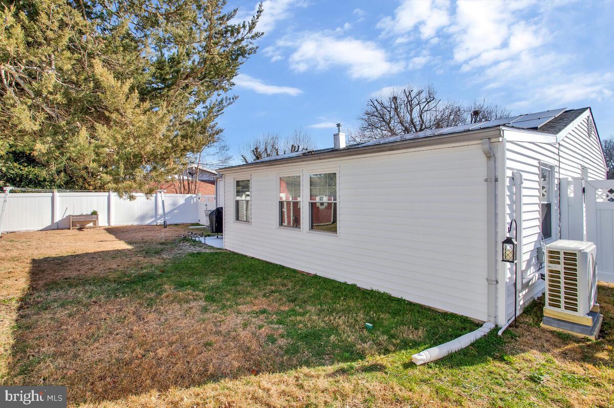 SUBURBIA - Residential