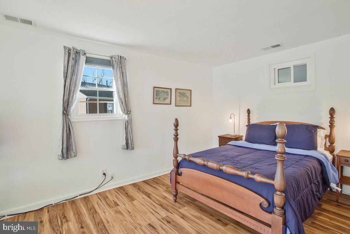 SUBURBIA - Residential