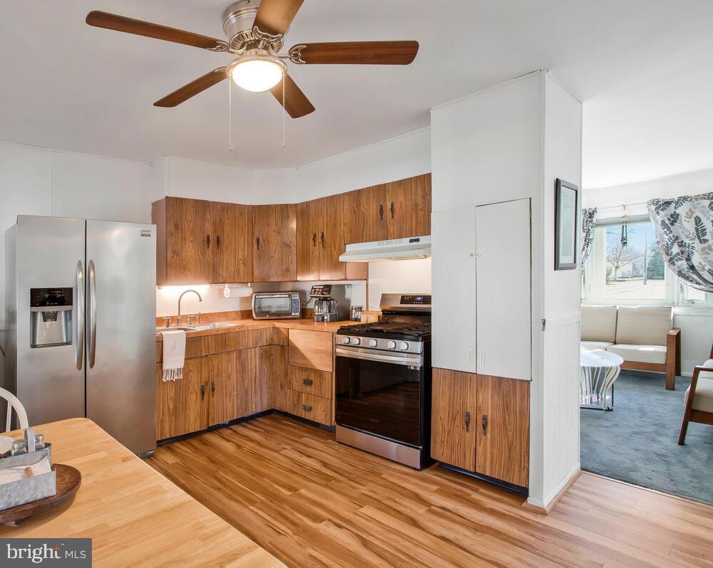 SUBURBIA - Residential