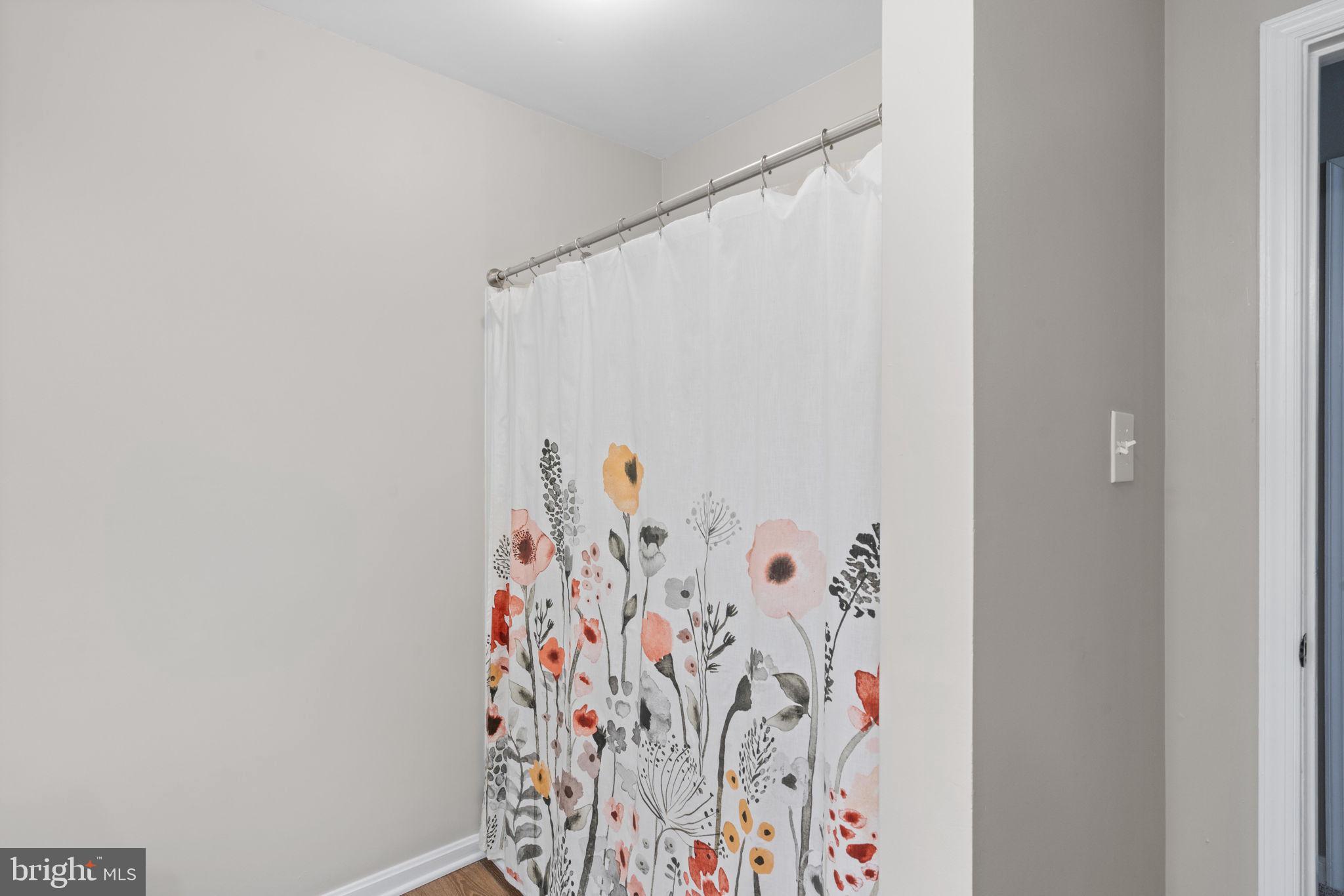 MONTCLAIR - Residential