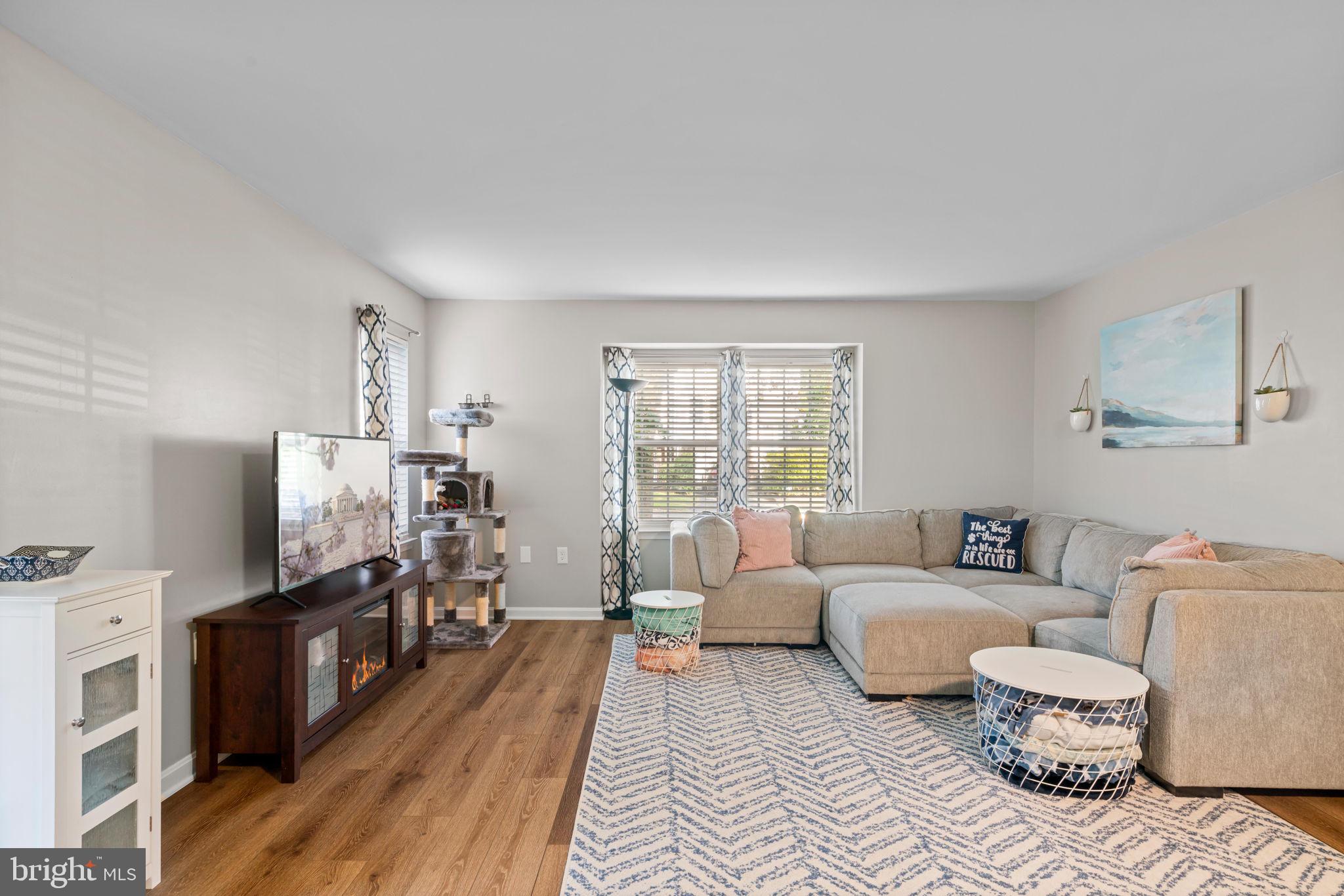 MONTCLAIR - Residential