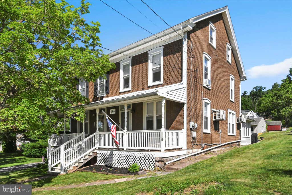 Photo of 186 W Main Street, ADAMSTOWN, PA 19501 (MLS # PALA2089084)