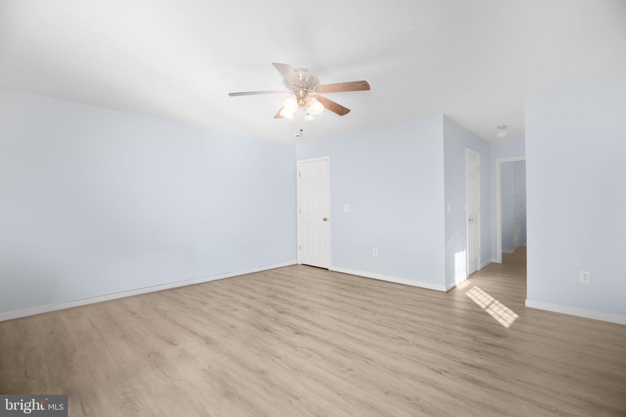 DEEPWOOD ESTATES - Residential