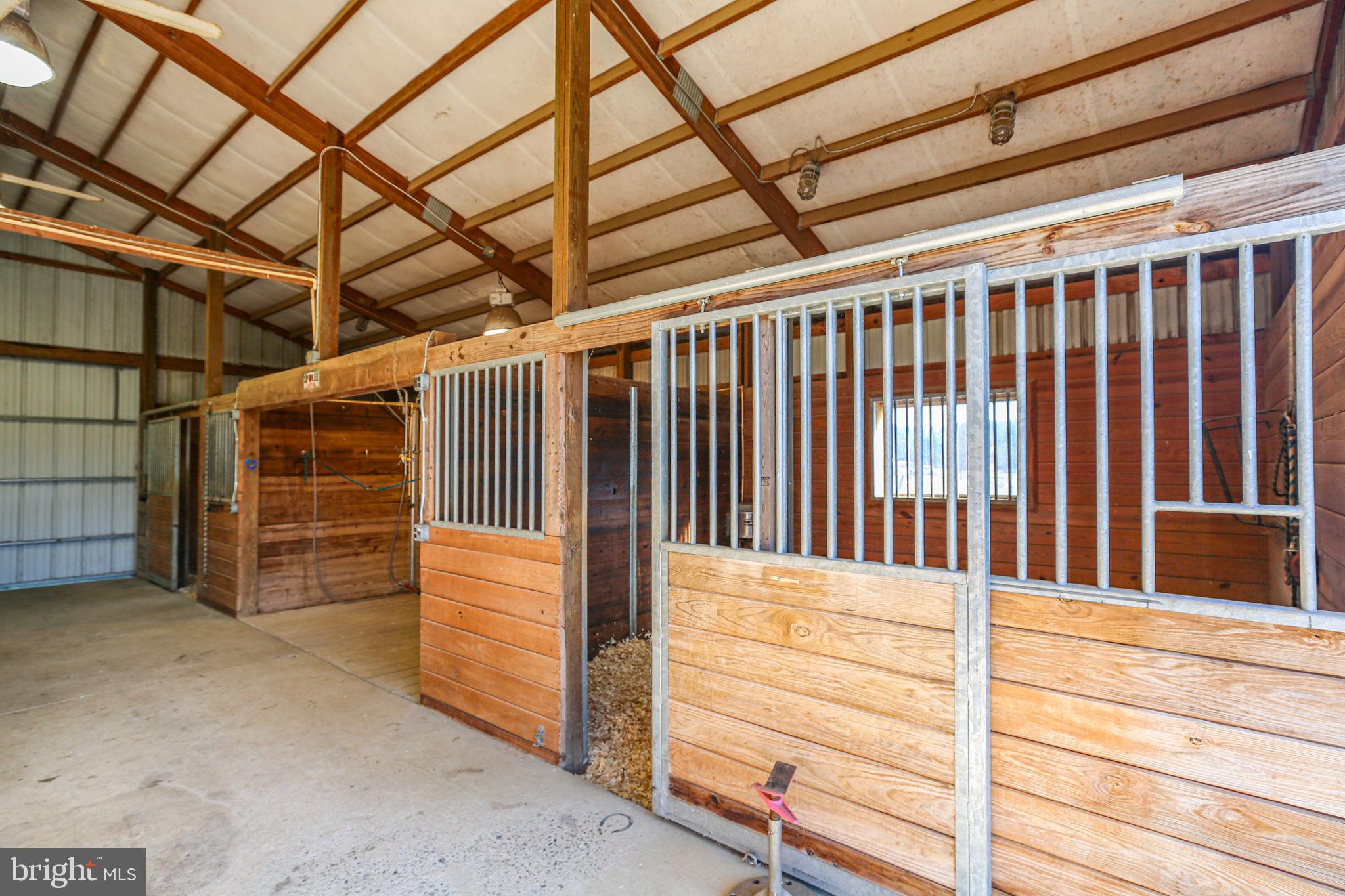 DEEPWOOD ESTATES - Residential