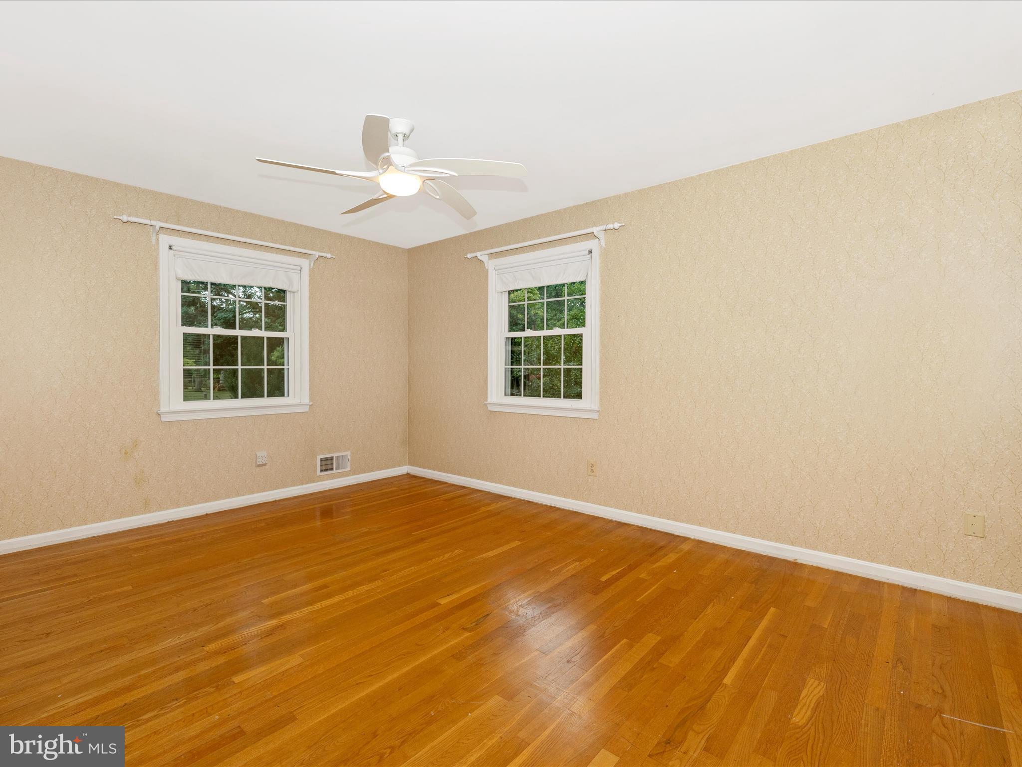 ANCIENT OAK - Residential