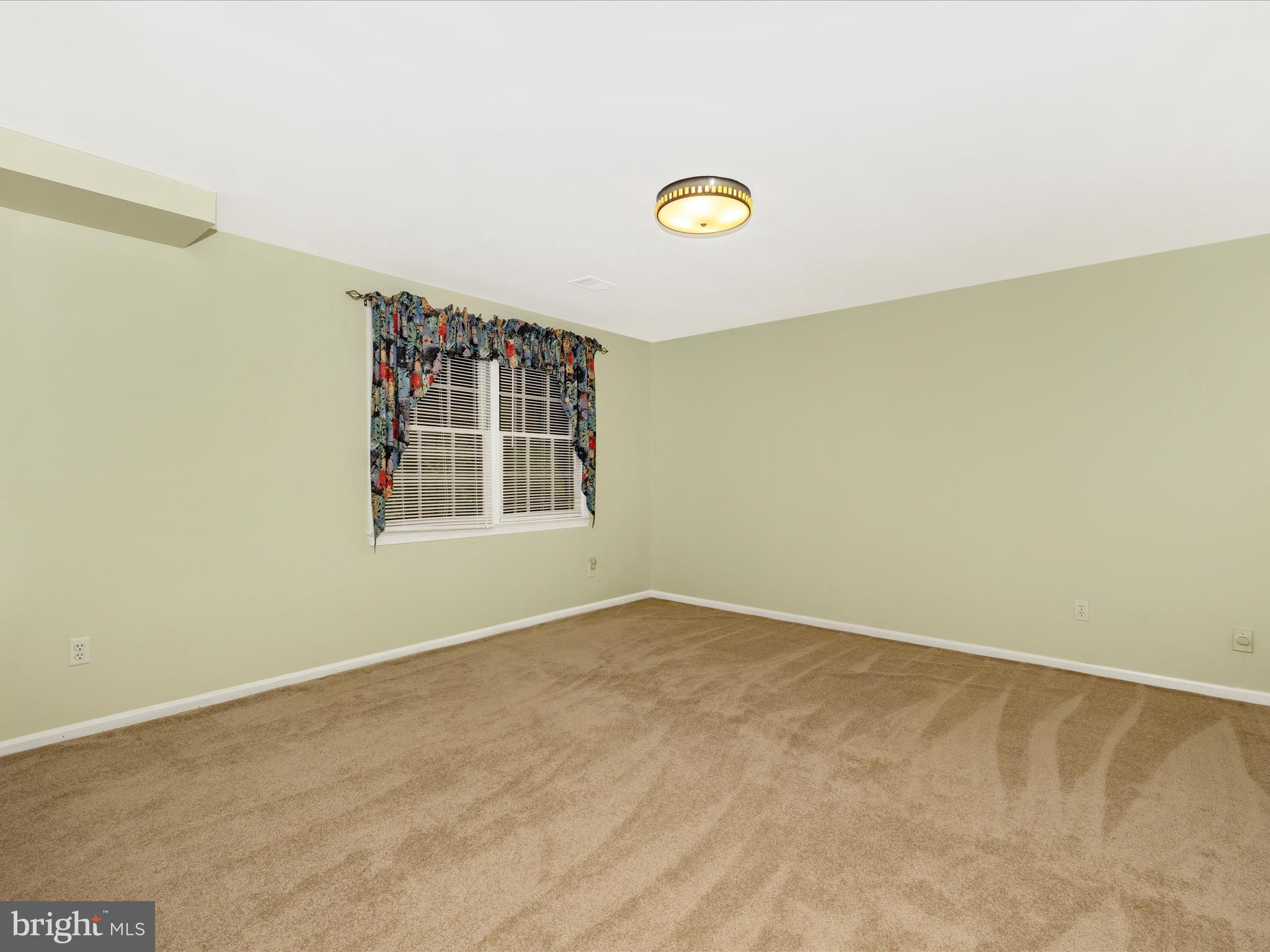 ANCIENT OAK - Residential