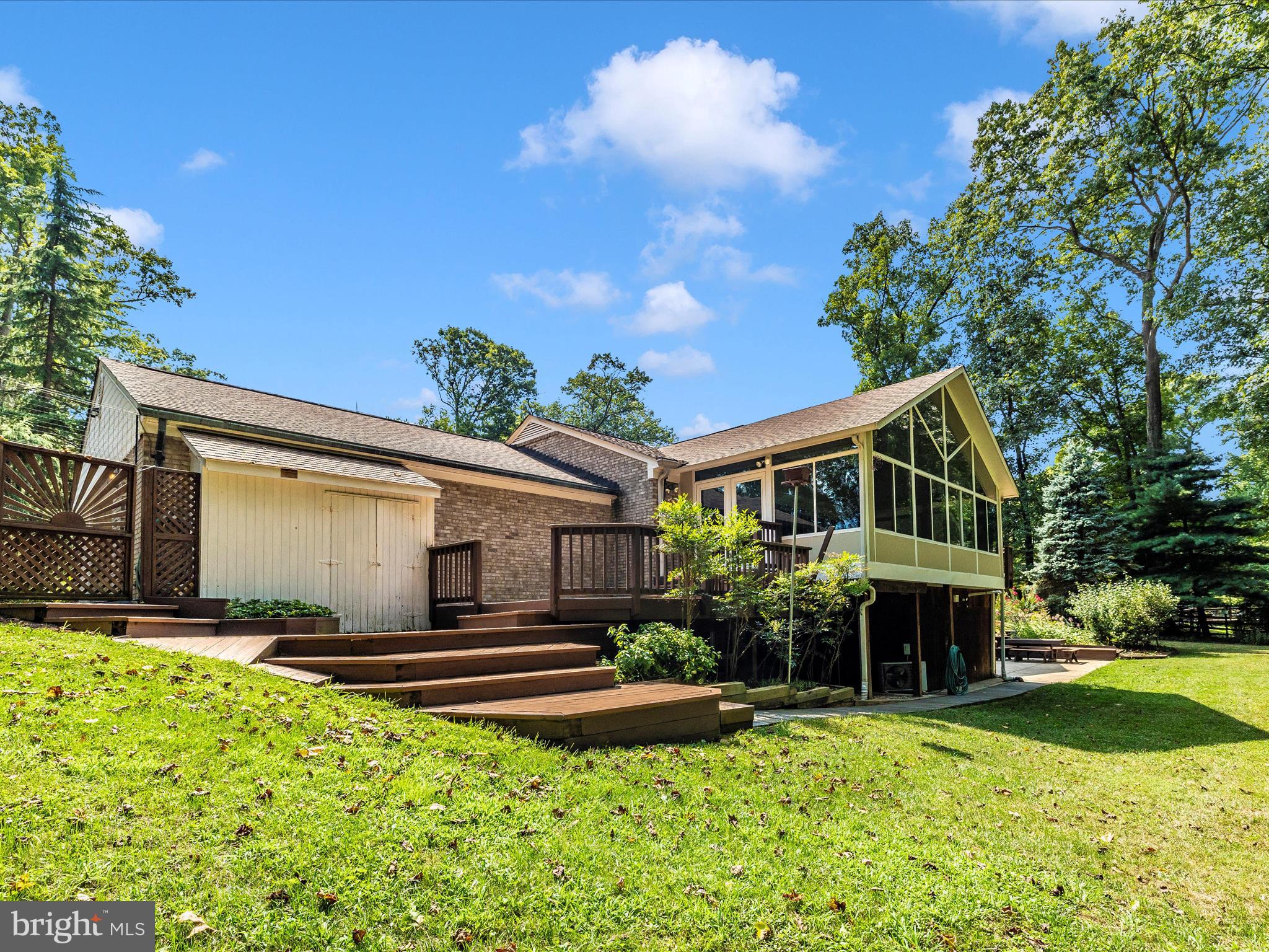 ANCIENT OAK - Residential