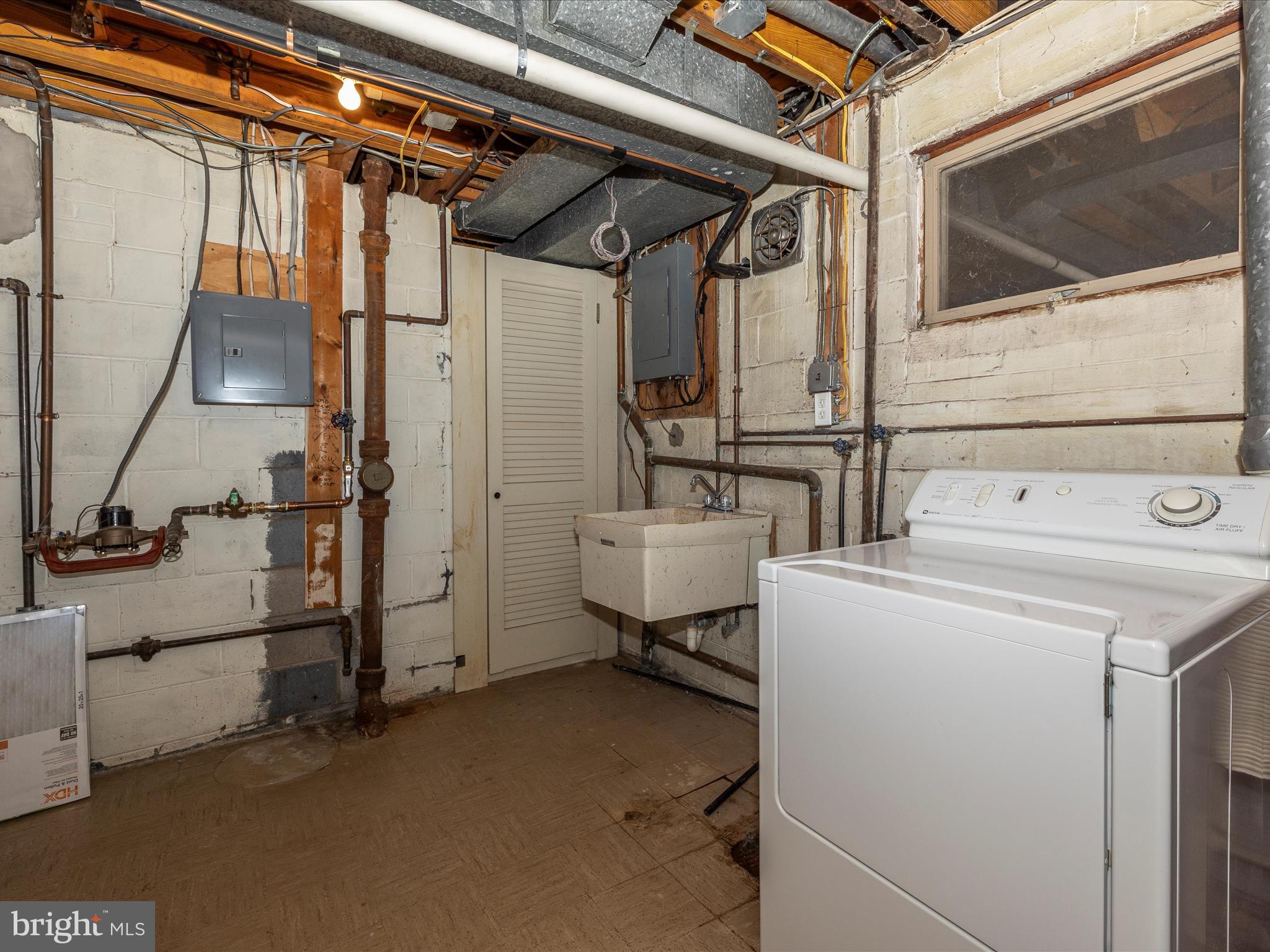 ANCIENT OAK - Residential