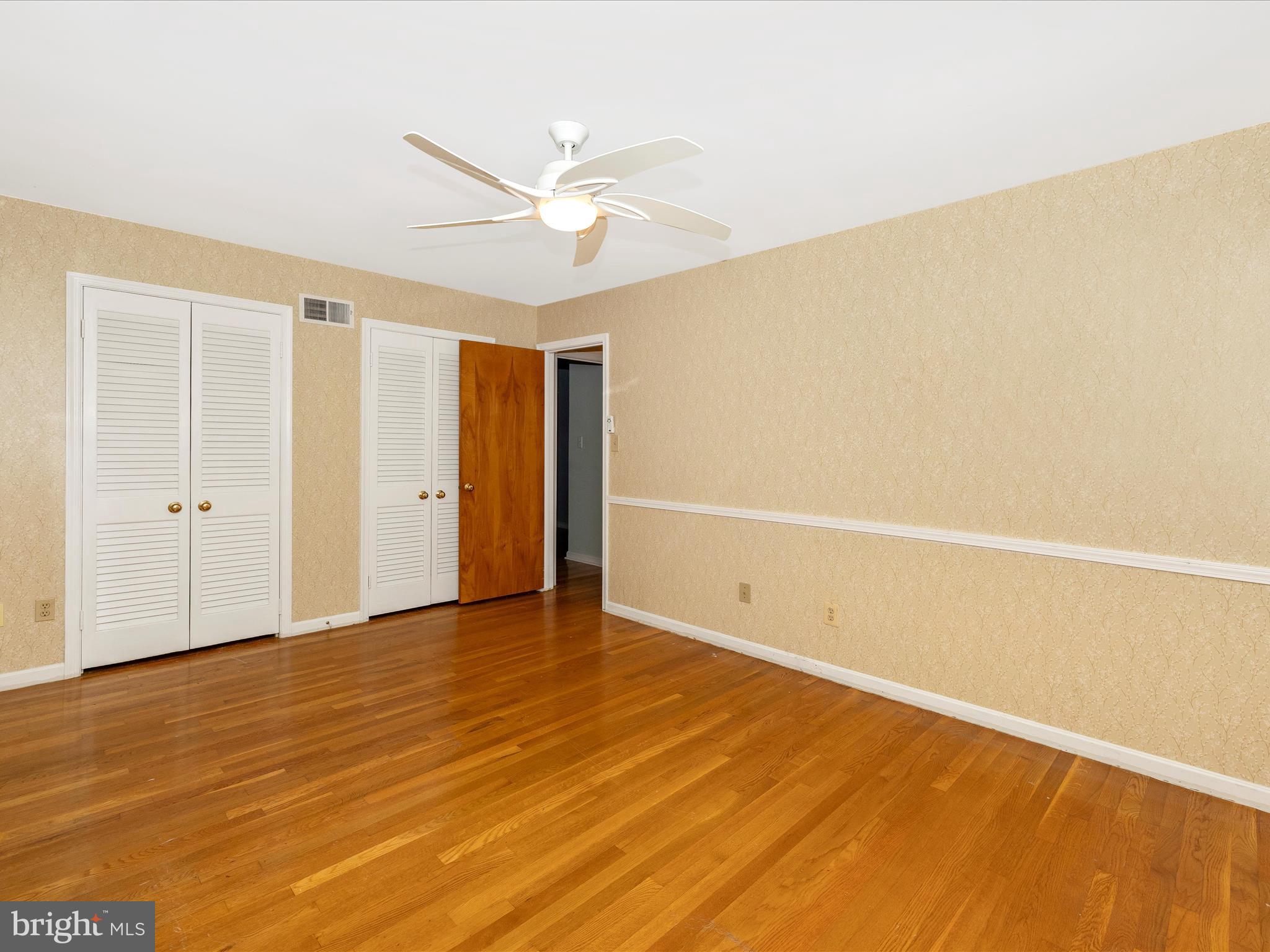 ANCIENT OAK - Residential