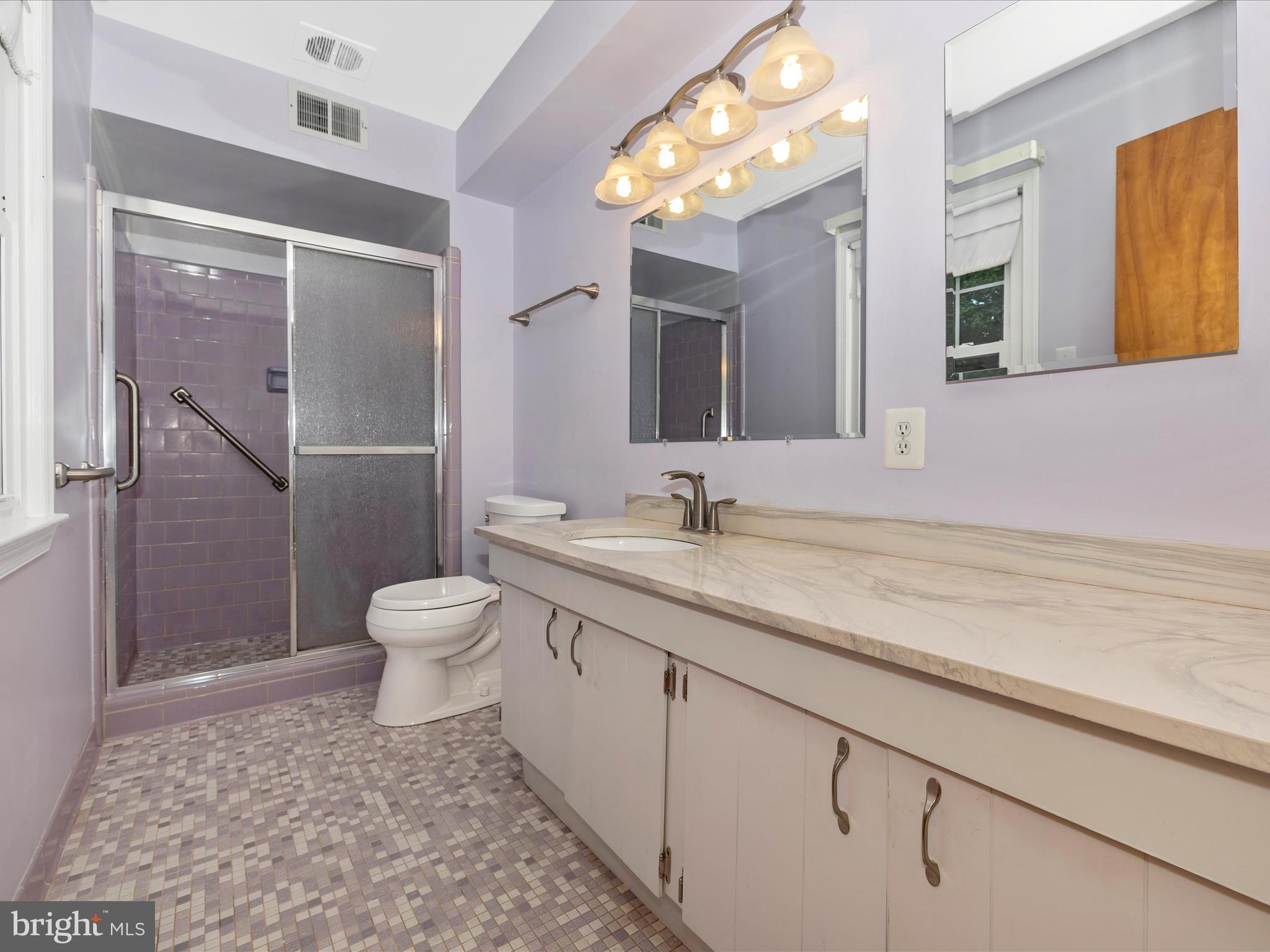 ANCIENT OAK - Residential