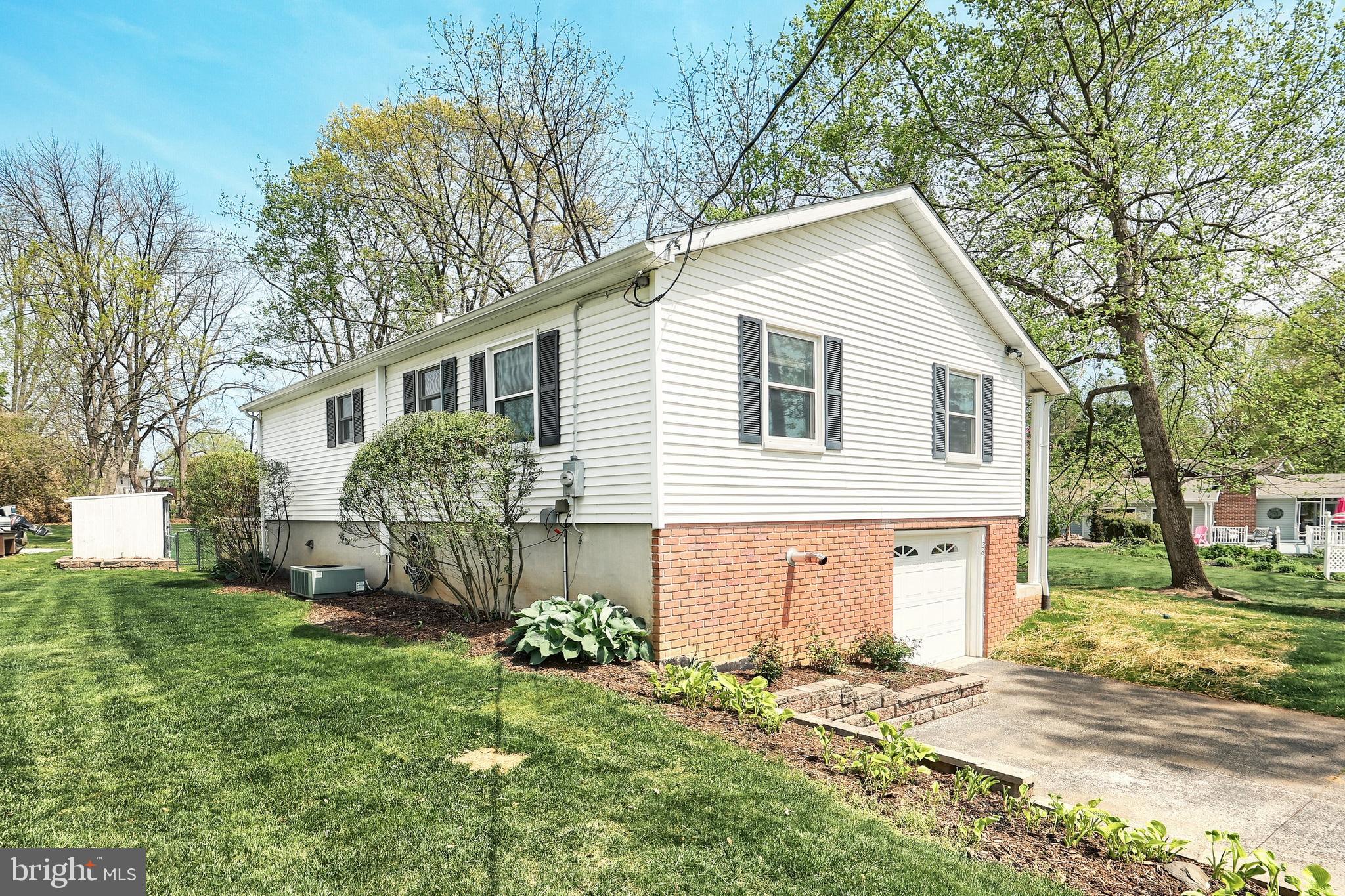 LAKE MEADE - Residential