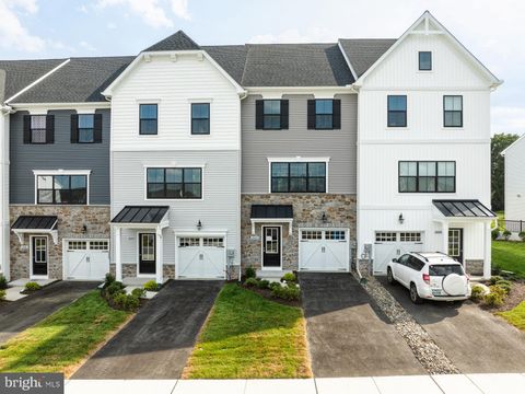 Homes For Sale - 2615 Front Shed Drive<br/> FREDERICK, MD 21702