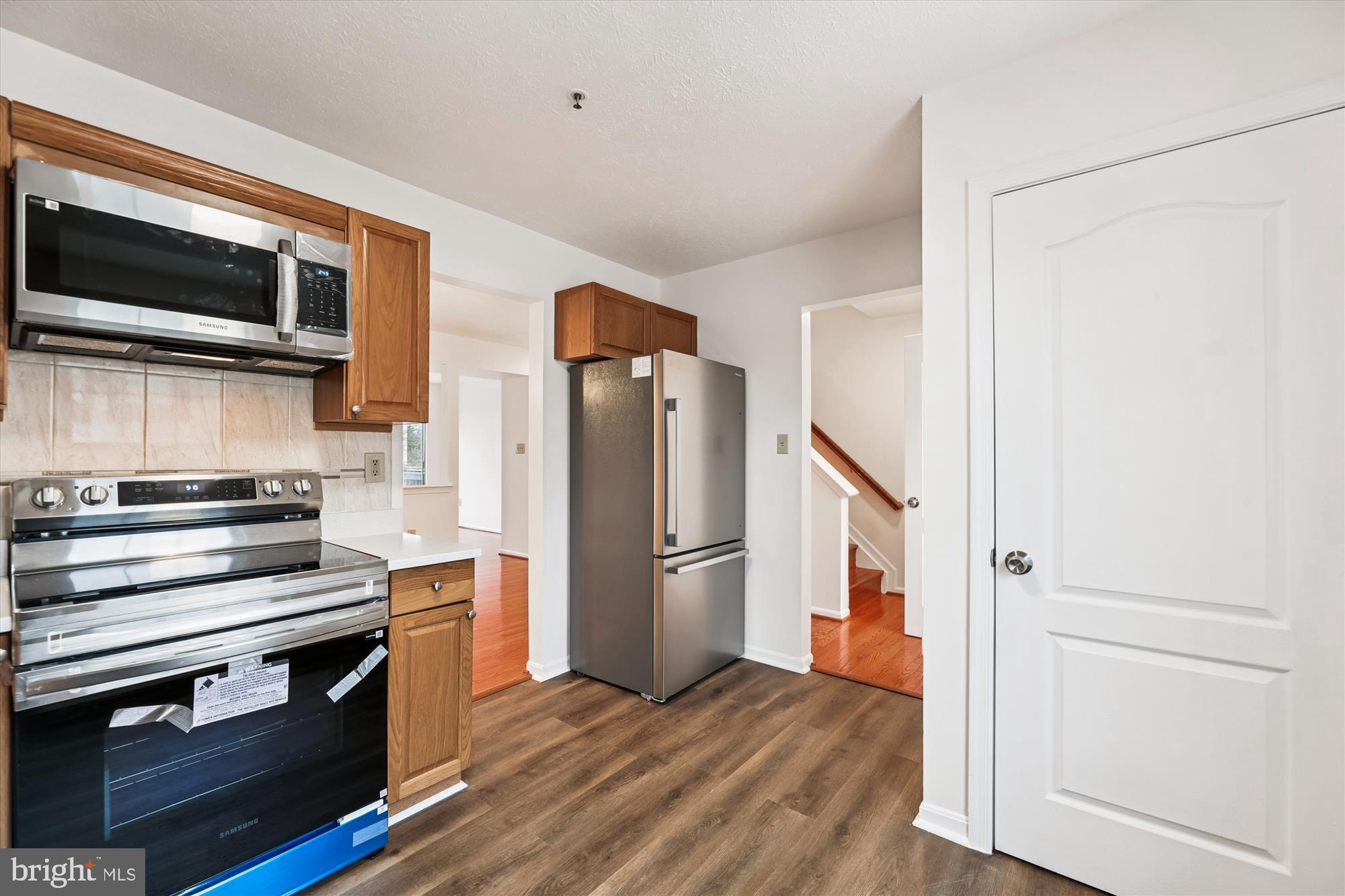 SOUTH HAMPTON - Residential