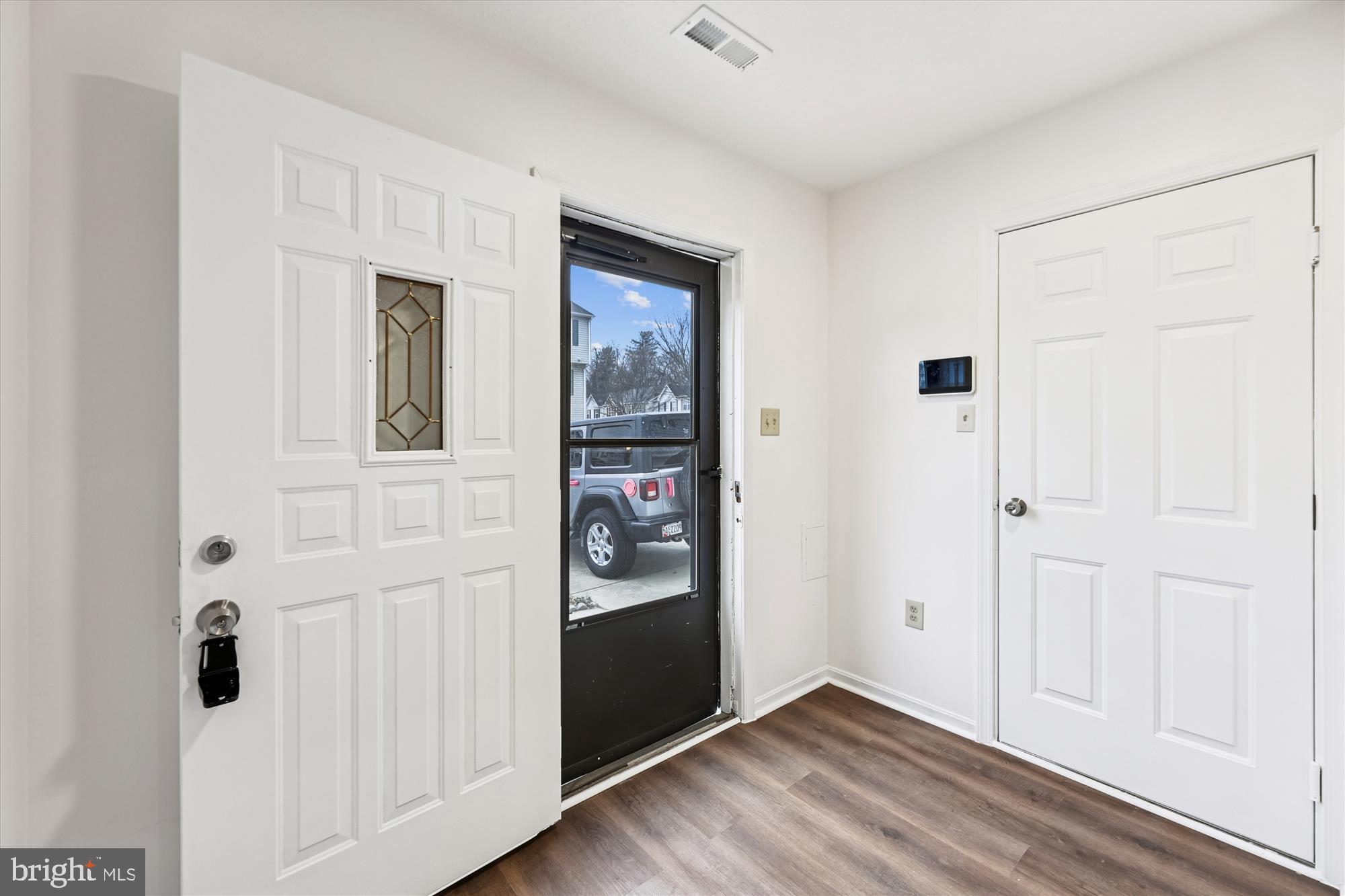 SOUTH HAMPTON - Residential