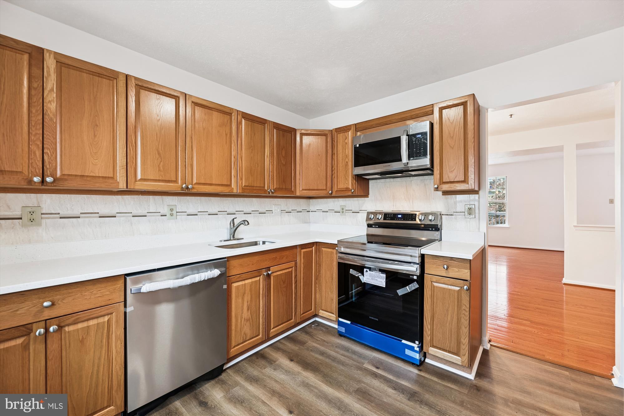 SOUTH HAMPTON - Residential