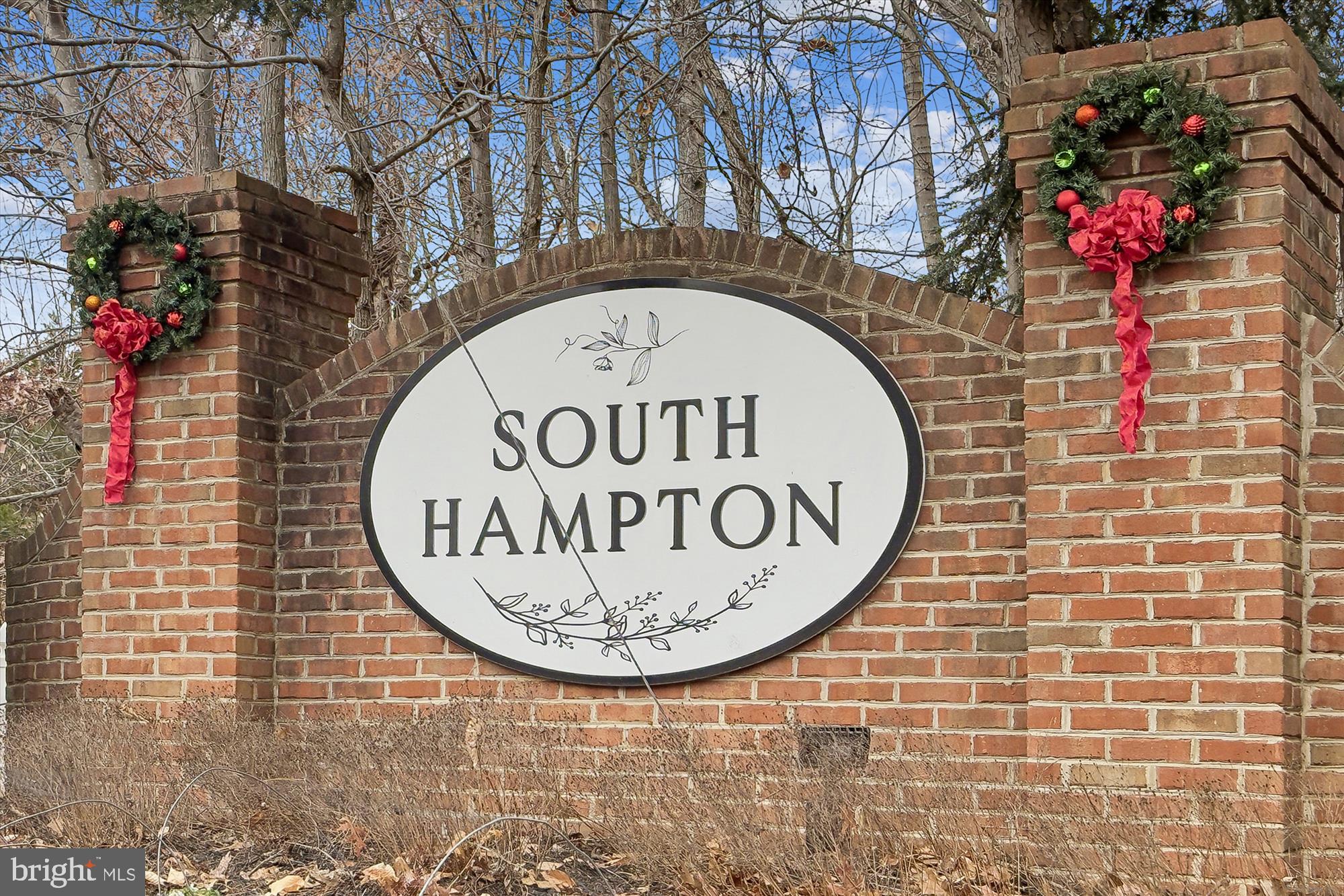 SOUTH HAMPTON - Residential