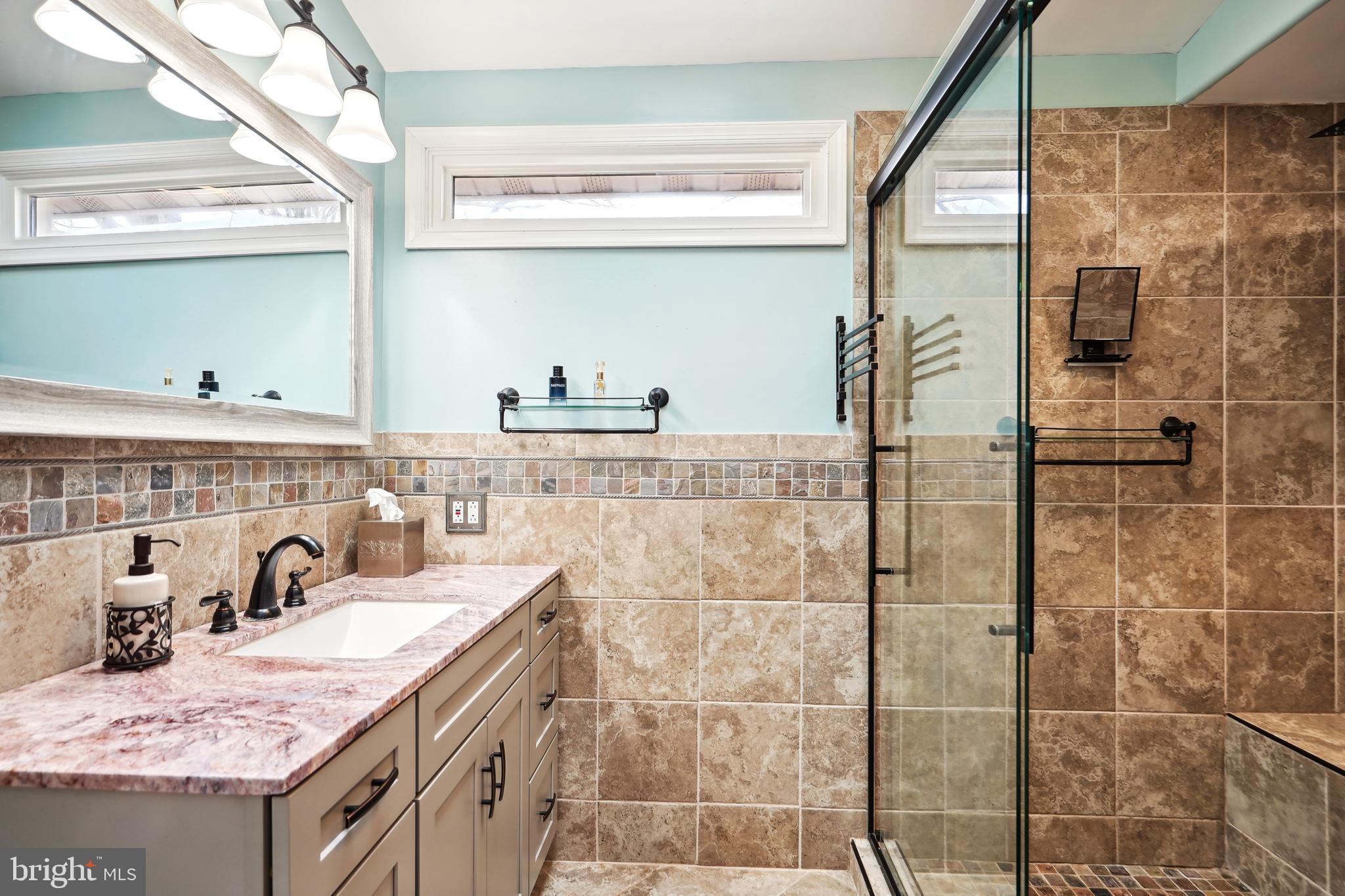 ROLLING VALLEY - Residential