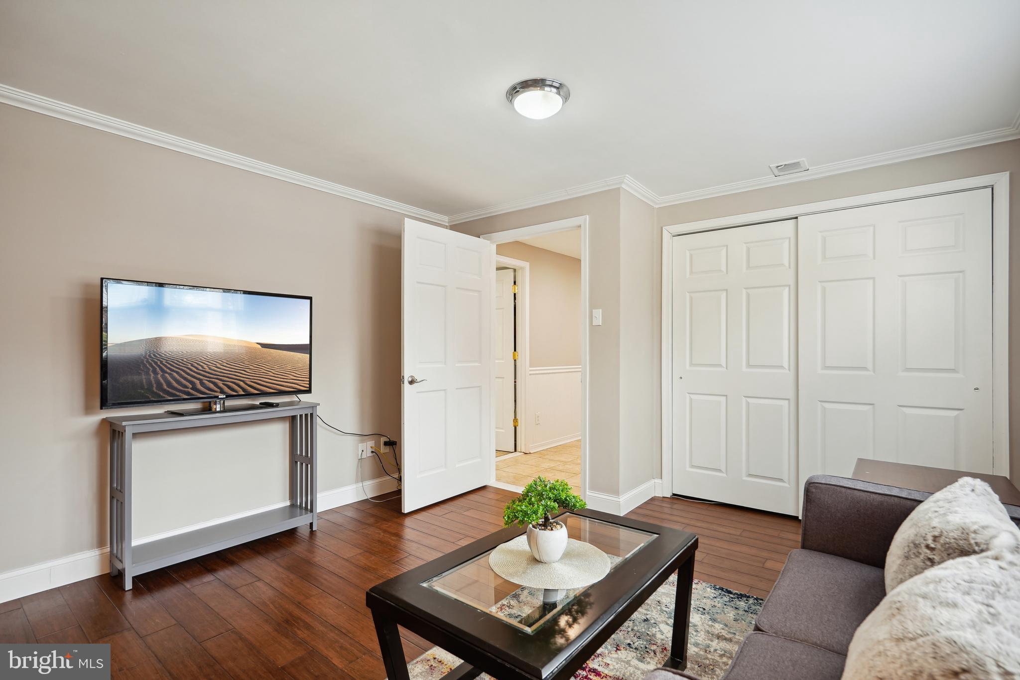 ROLLING VALLEY - Residential