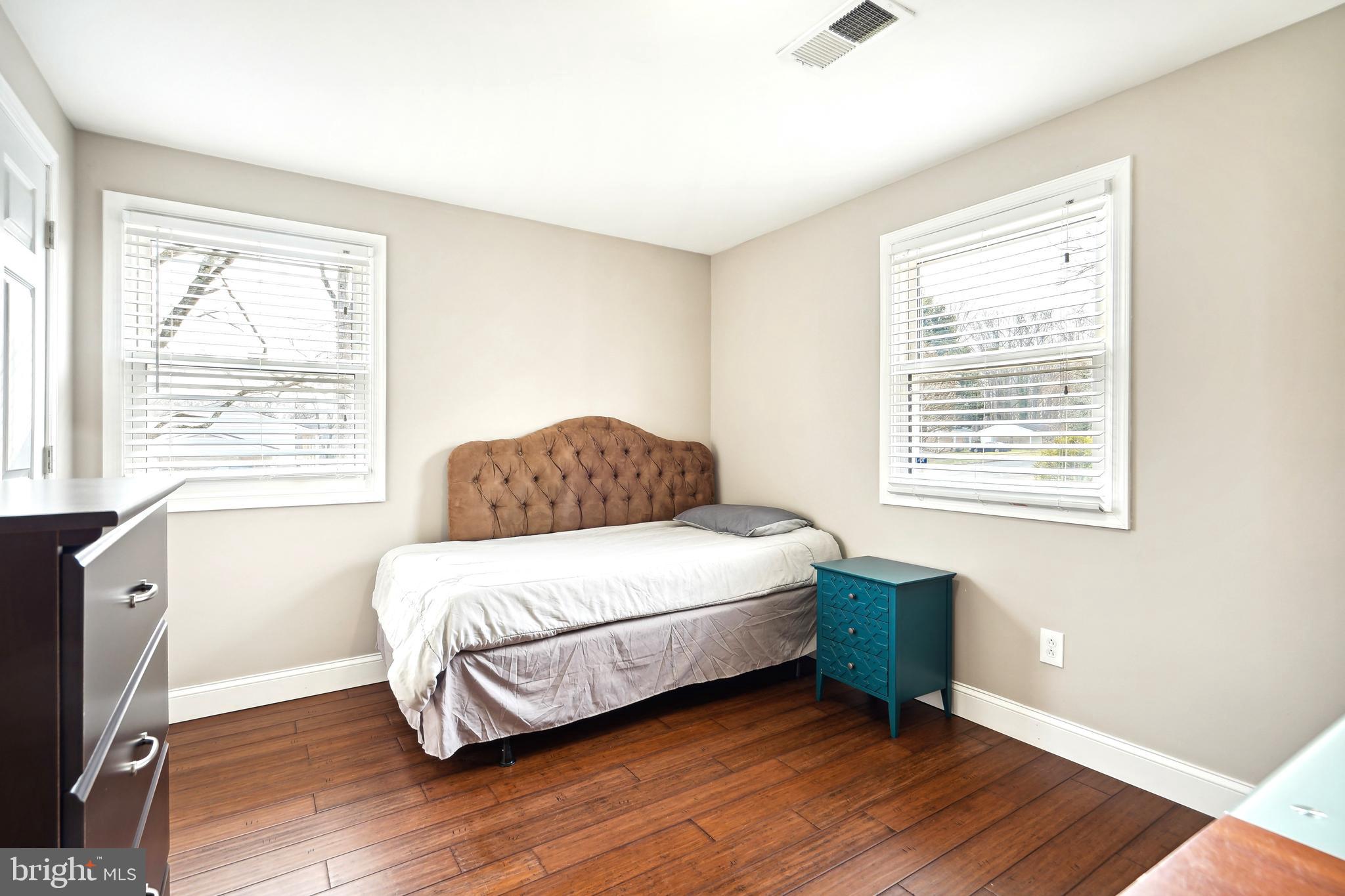 ROLLING VALLEY - Residential