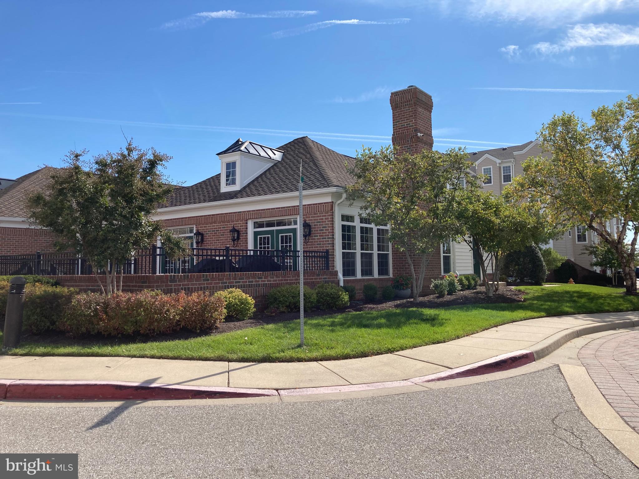 MAPLECREST - Residential