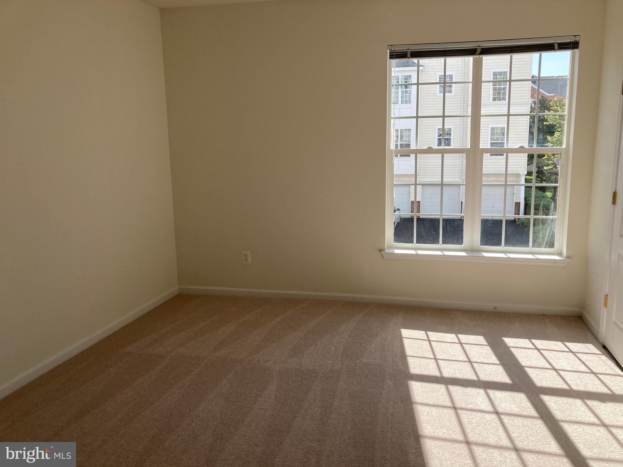 MAPLECREST - Residential