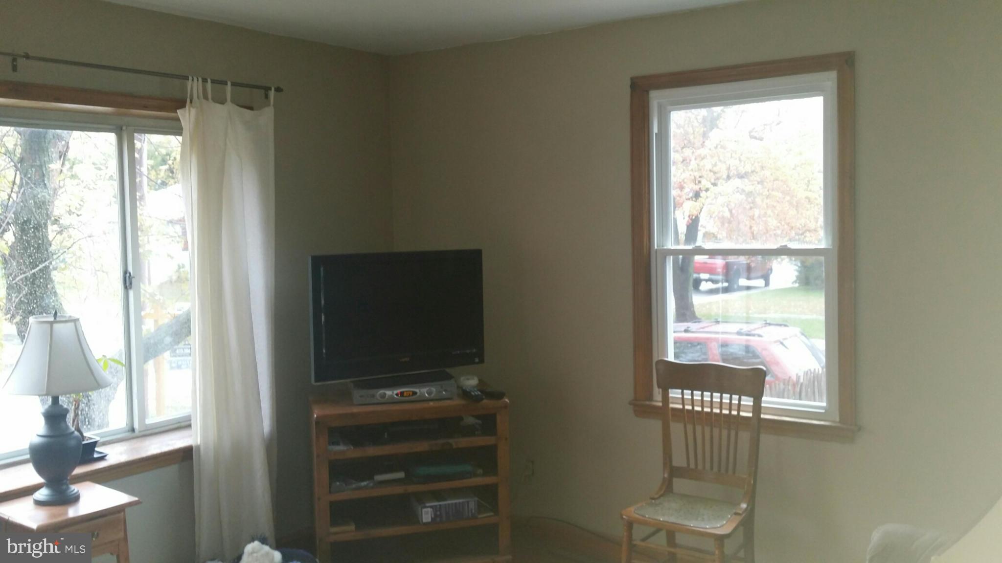 COLONIAL DRIVE - Residential Lease