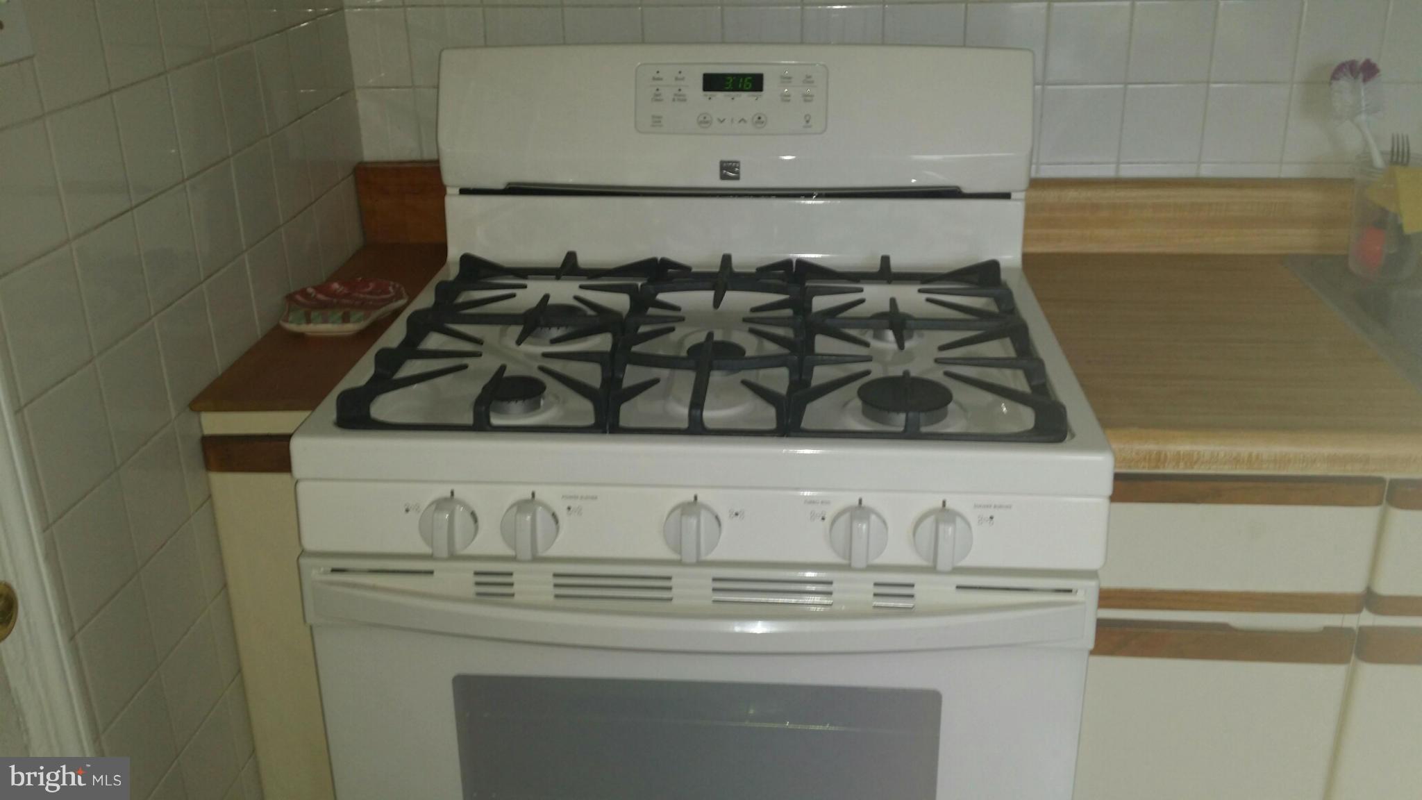 COLONIAL DRIVE - Residential Lease