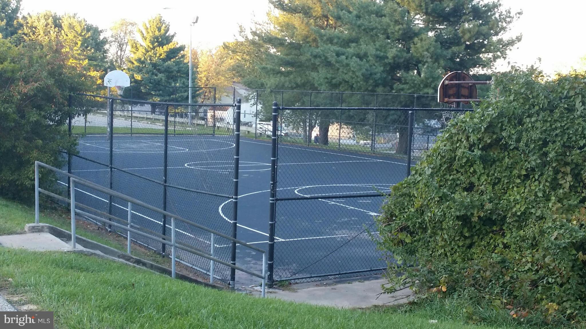 COLONIAL DRIVE - Residential Lease