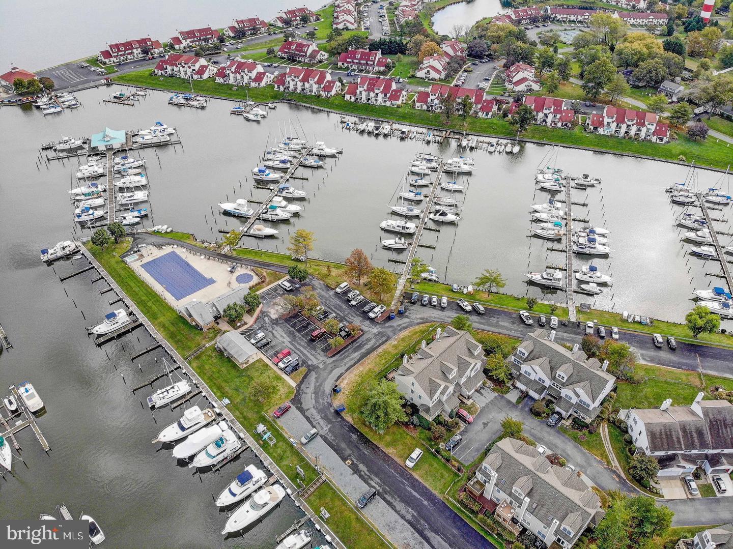 102 MERGANSER COURT 102