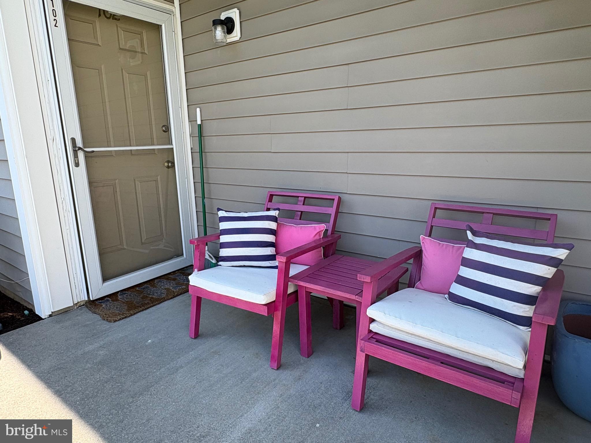 102 MERGANSER COURT 102