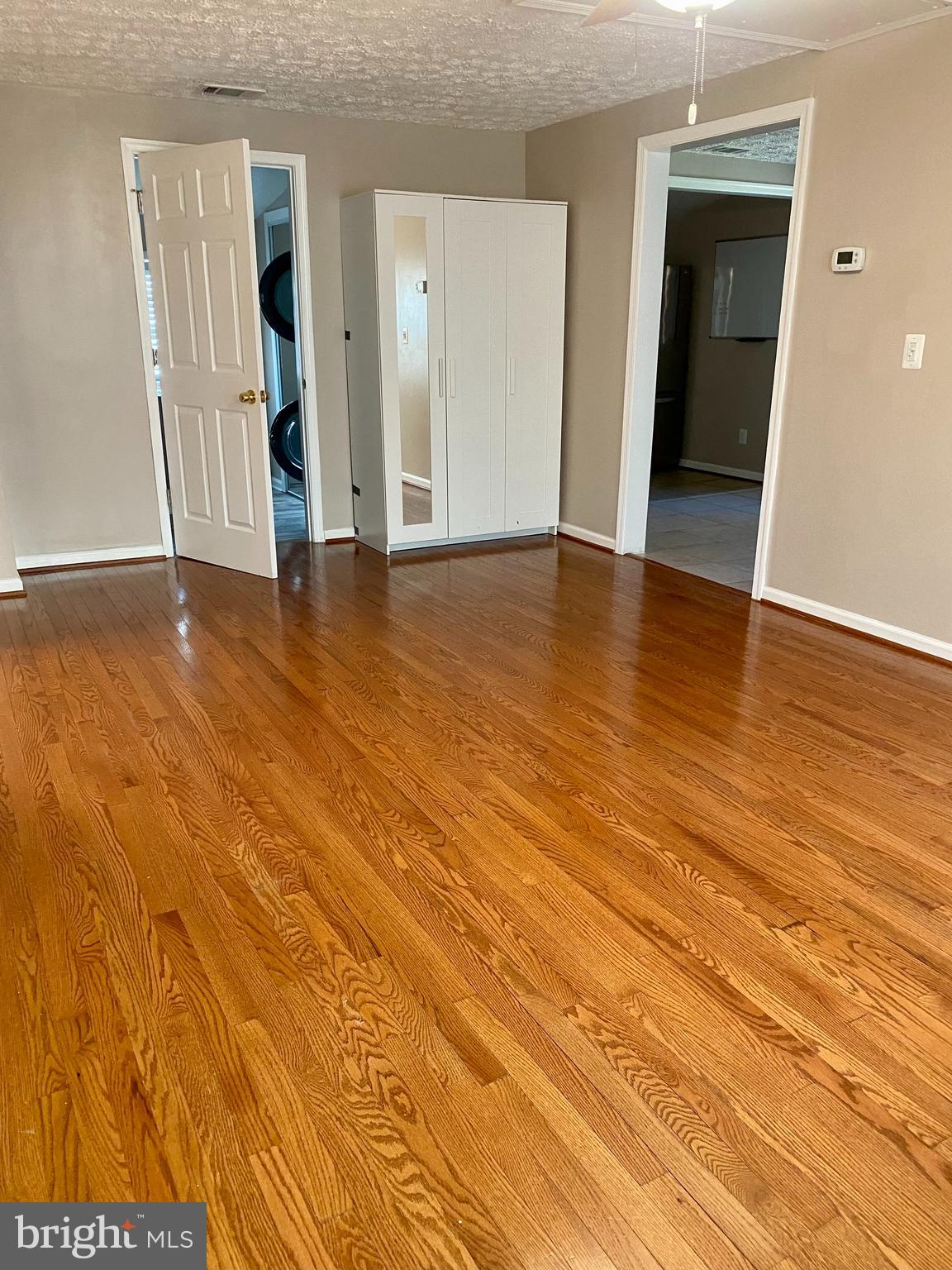 AVALON SHORES - Residential