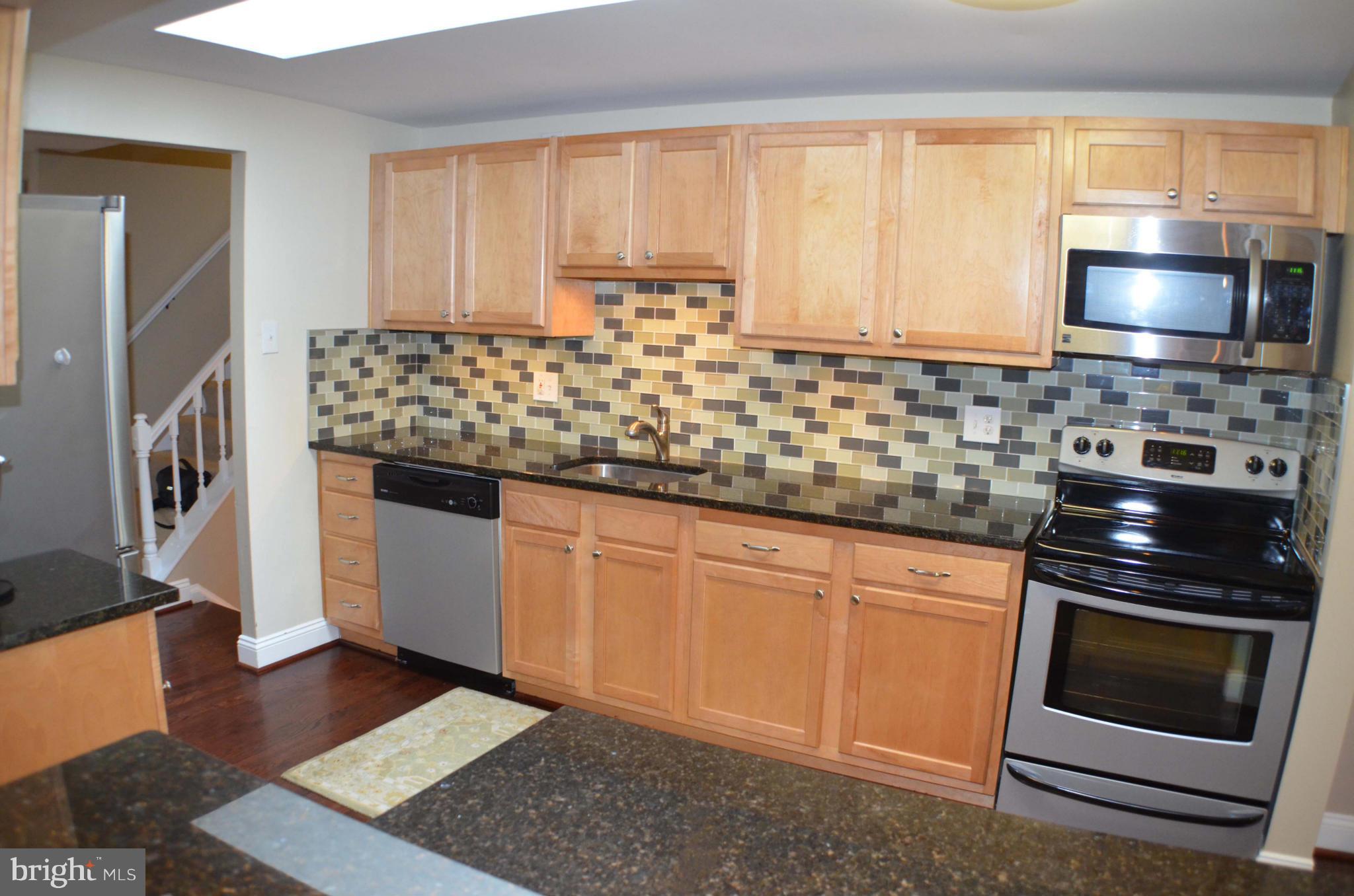 FOX MILL ESTATES - Residential