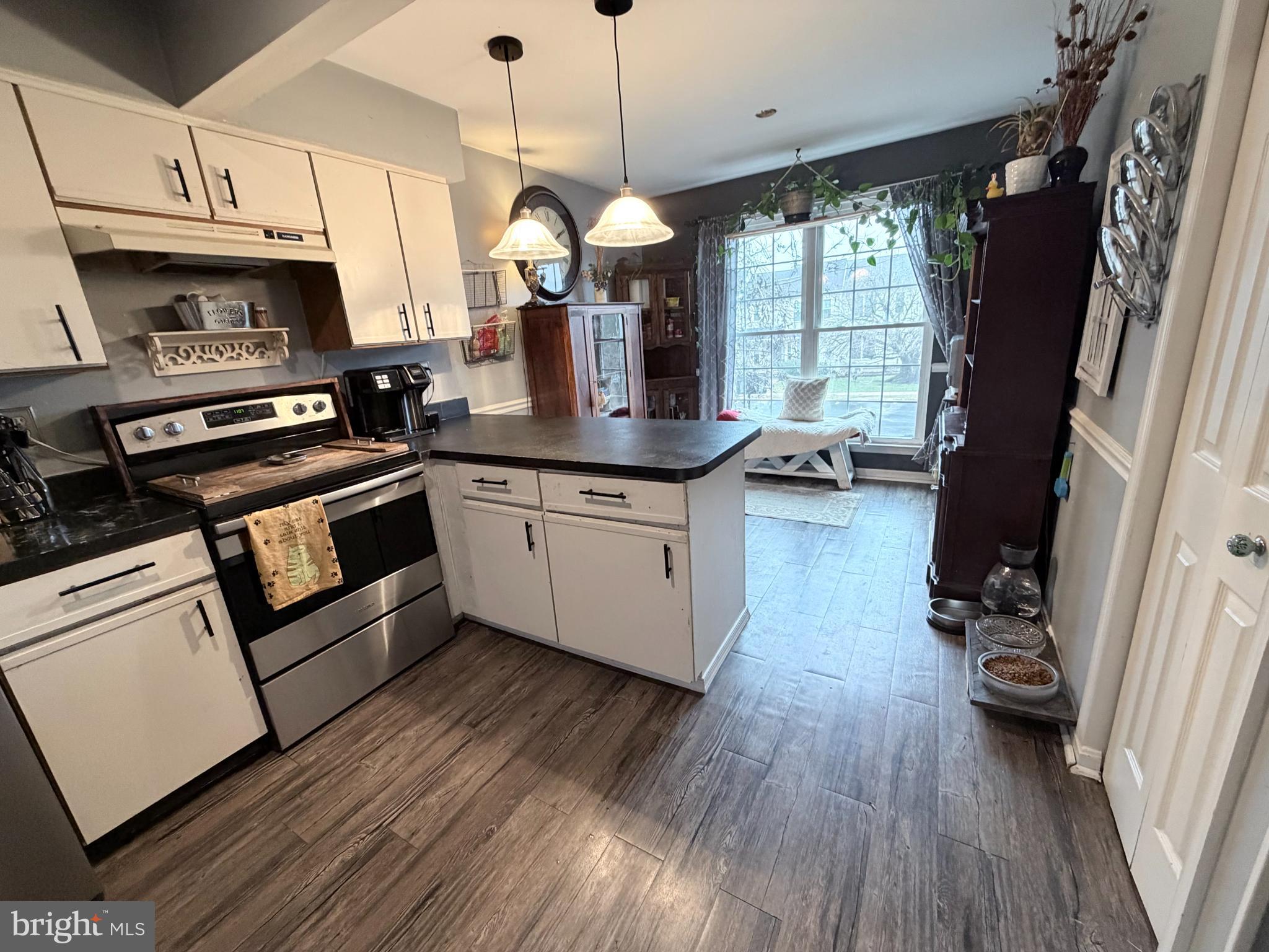 SOUTH HAMPTON - Residential