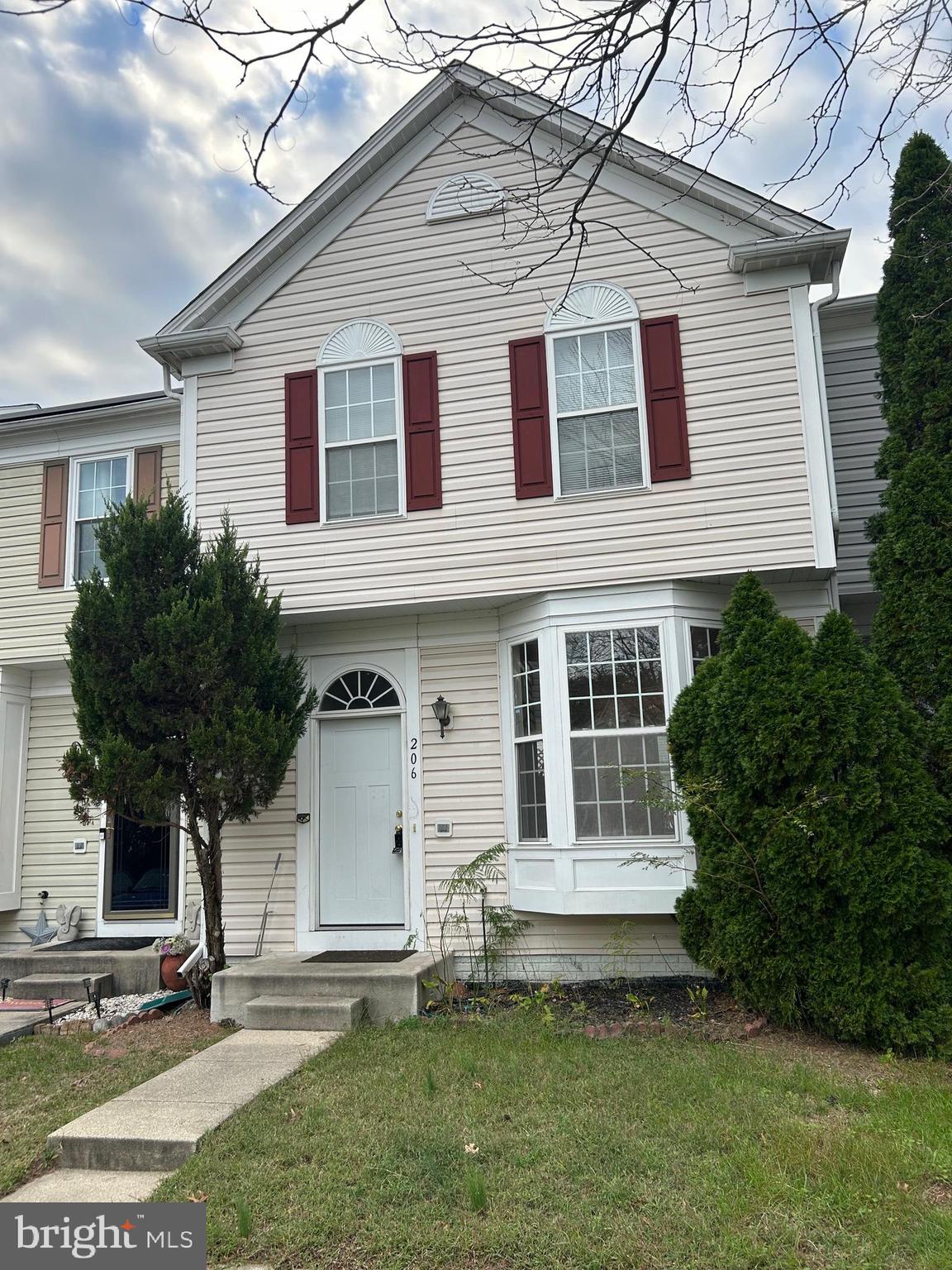 SEVEN OAKS - Residential Lease