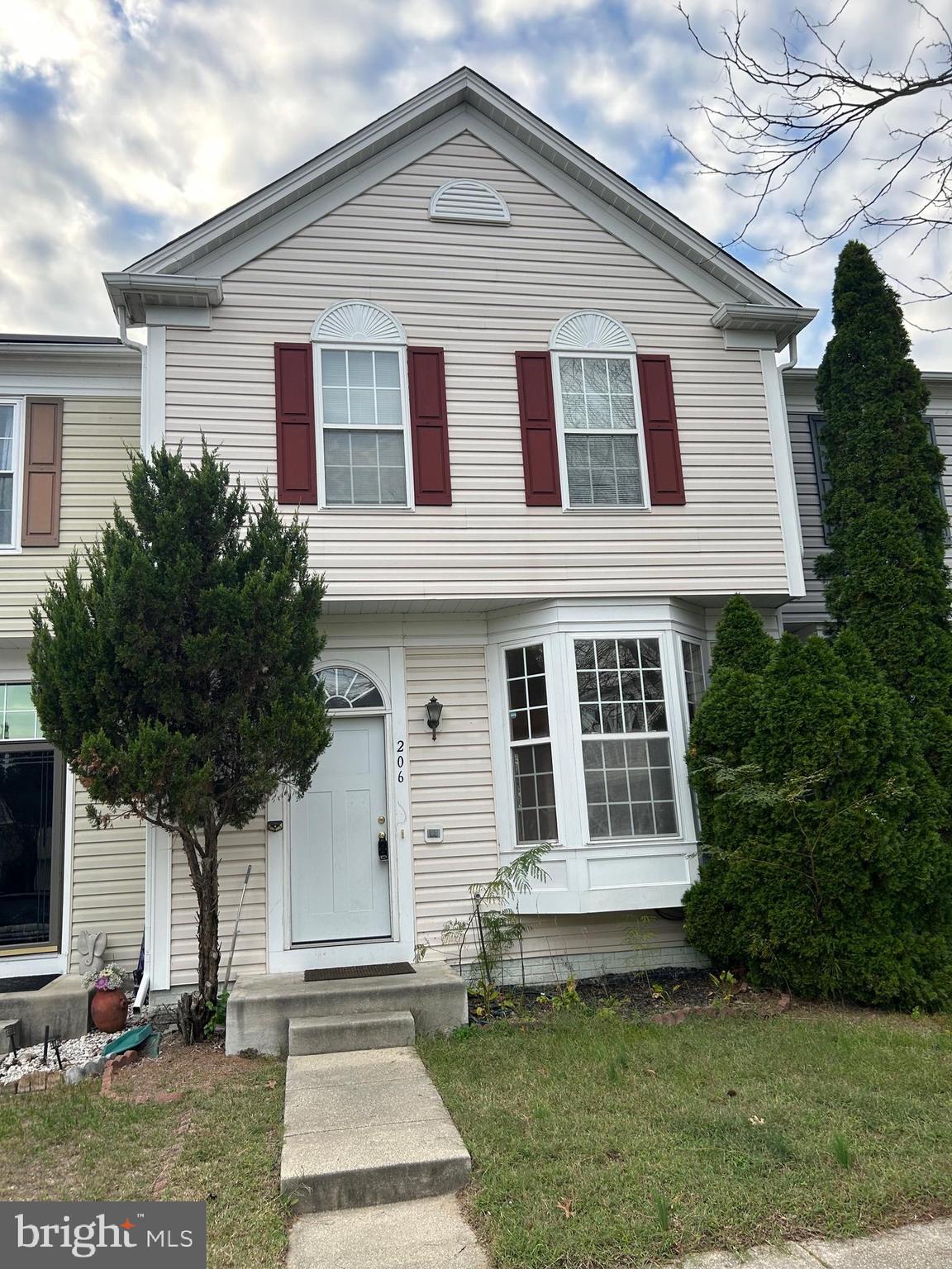 SEVEN OAKS - Residential Lease