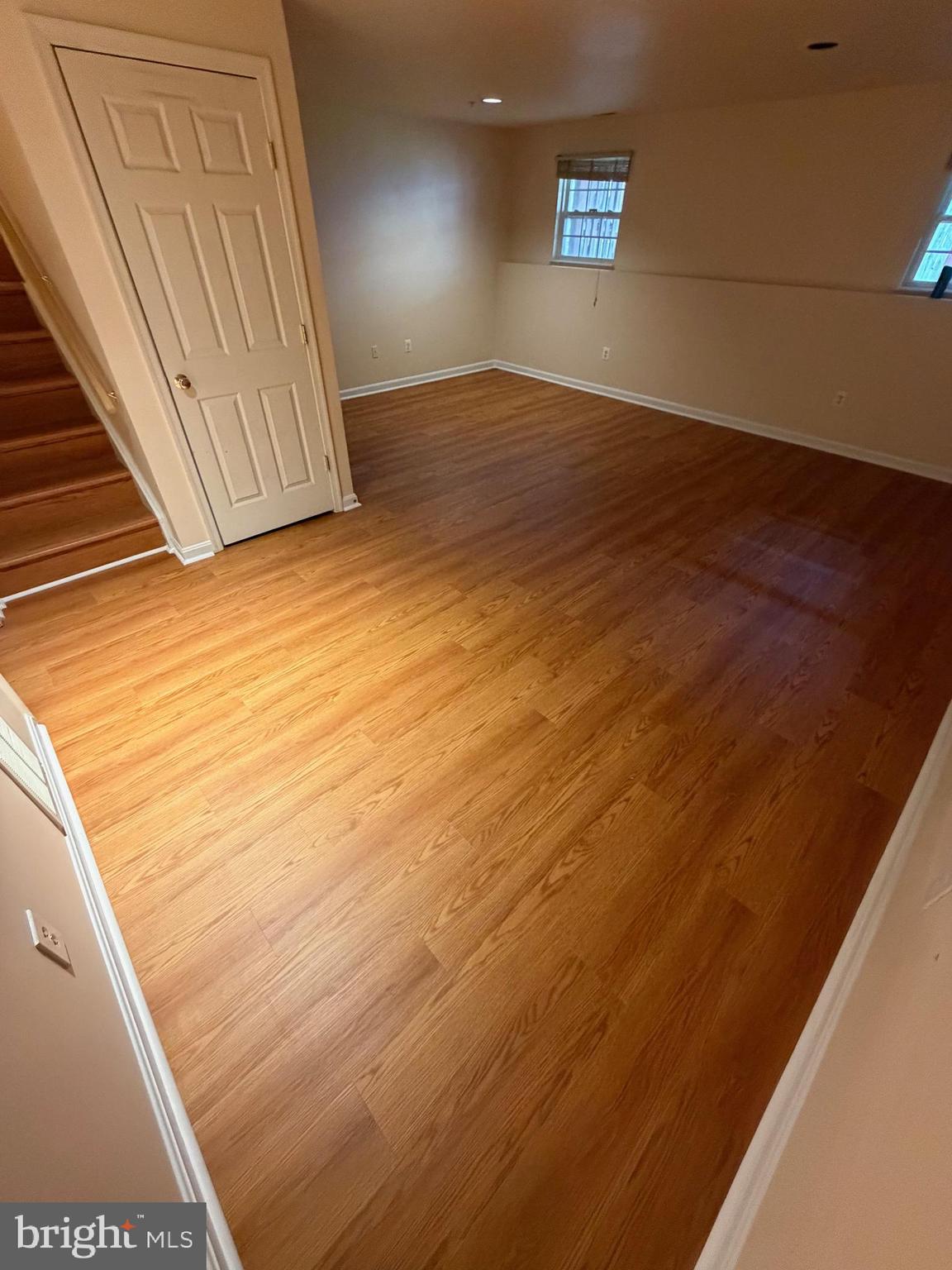 SEVEN OAKS - Residential Lease