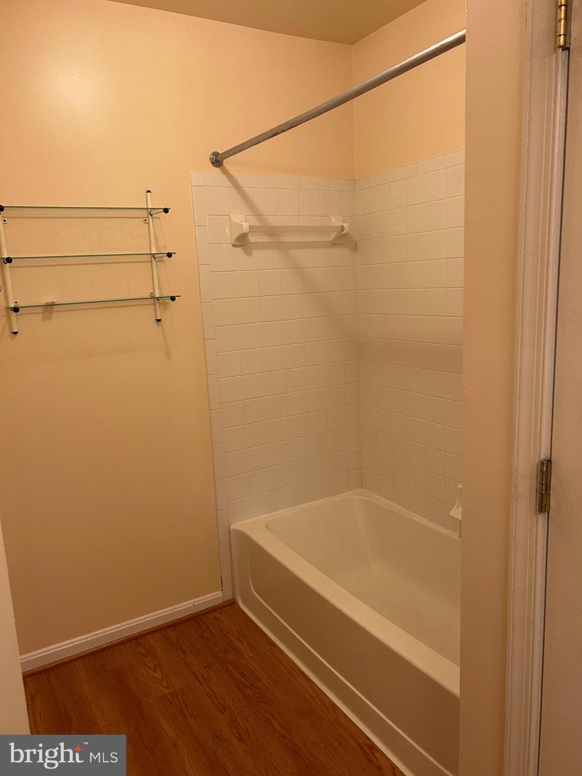 SEVEN OAKS - Residential Lease