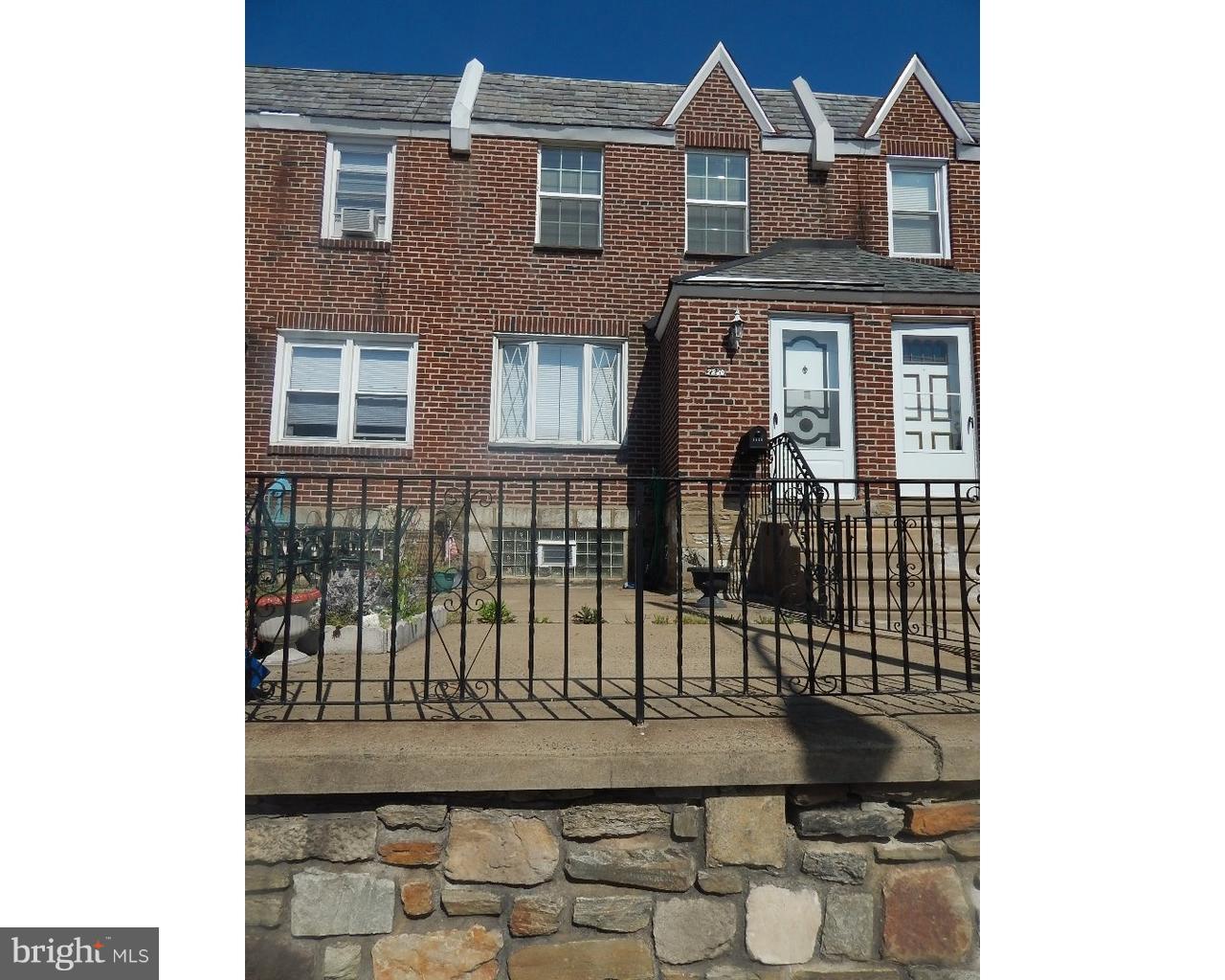 CASTOR GARDENS - Residential Lease