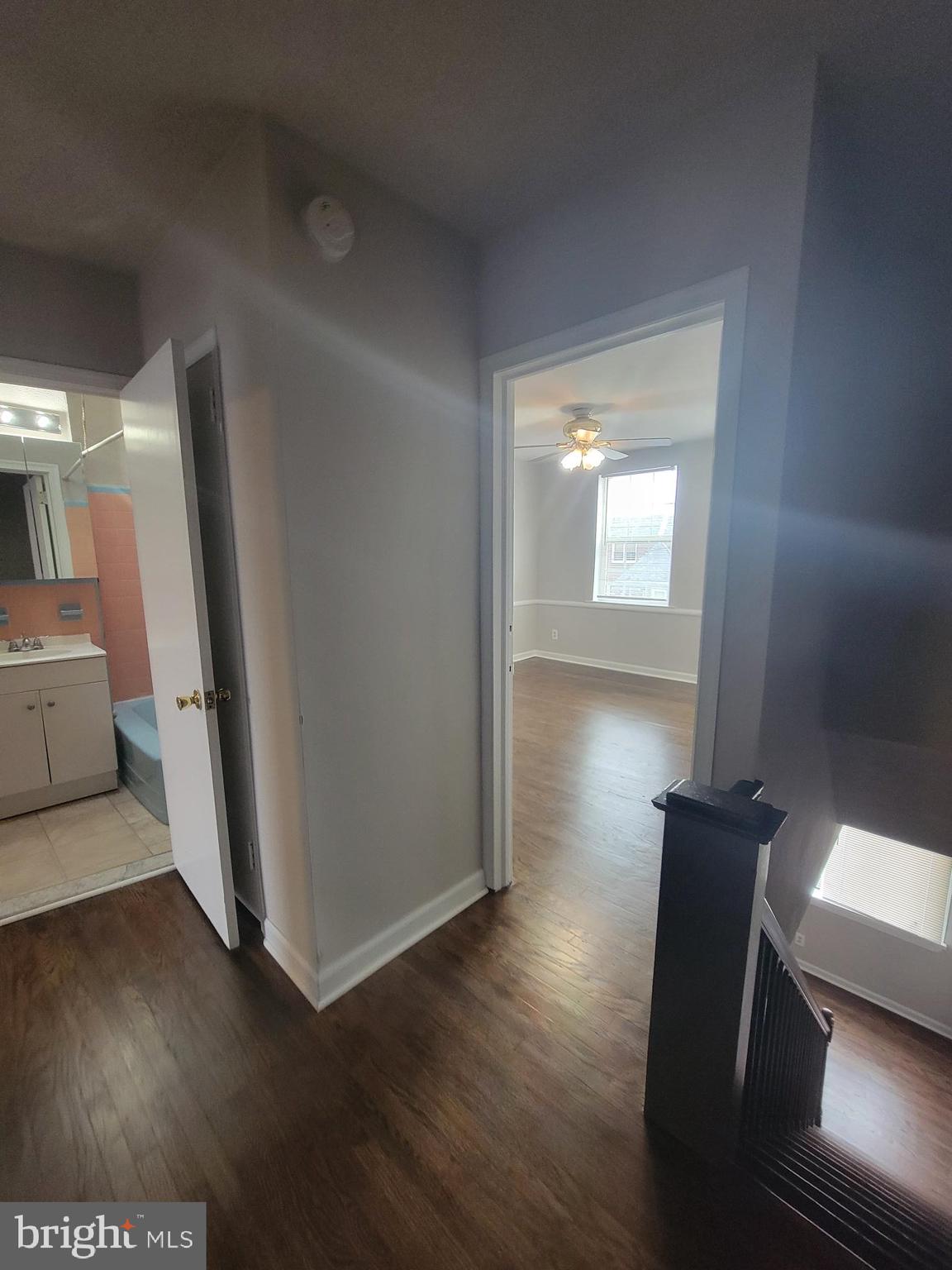 CASTOR GARDENS - Residential Lease