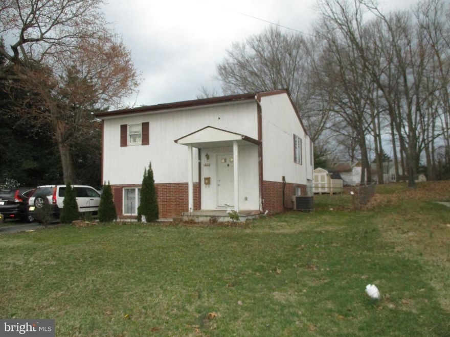 Nice home for the growing family.  Roomy yard for the kids.  Driveway parking. This can be a three or four bedroom home.  Lots of potential.  Large rooms, full bath on both levels.