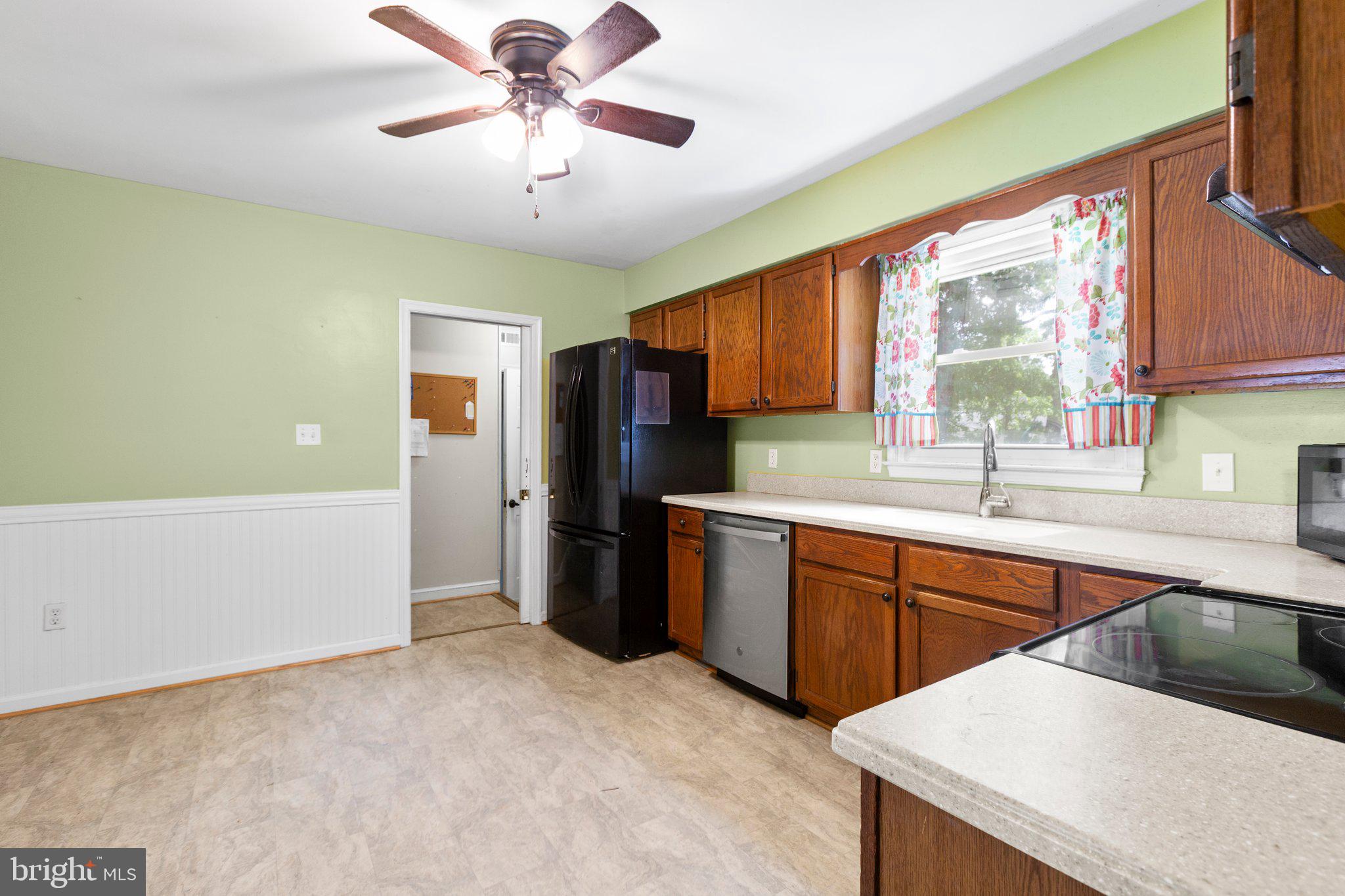 5310 LEAVELLS CROSSING DRIVE