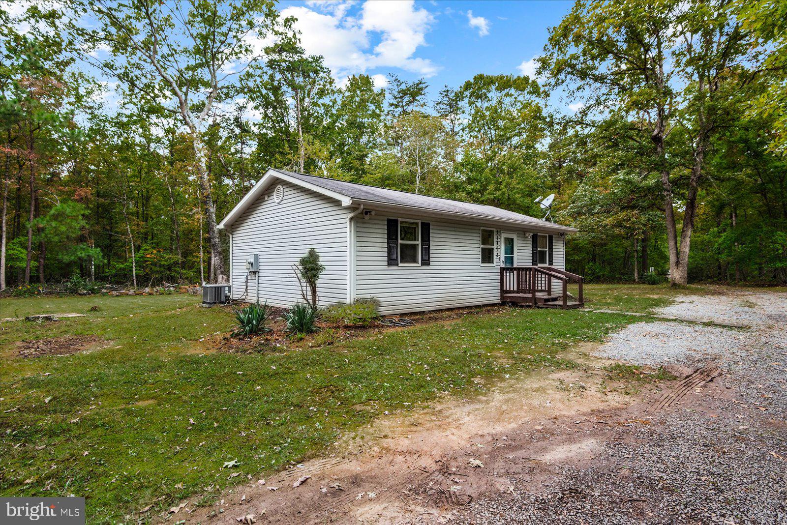 11402 RAILROAD LANE