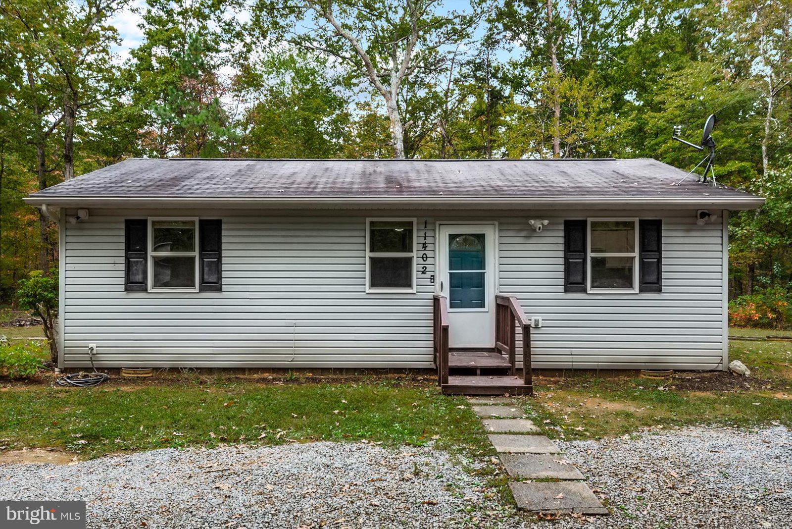 11402 RAILROAD LANE