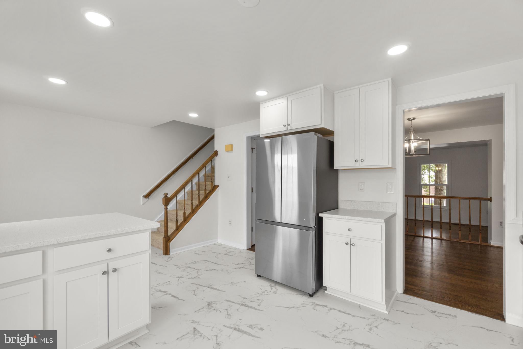 8039 HOLLOW REED COURT