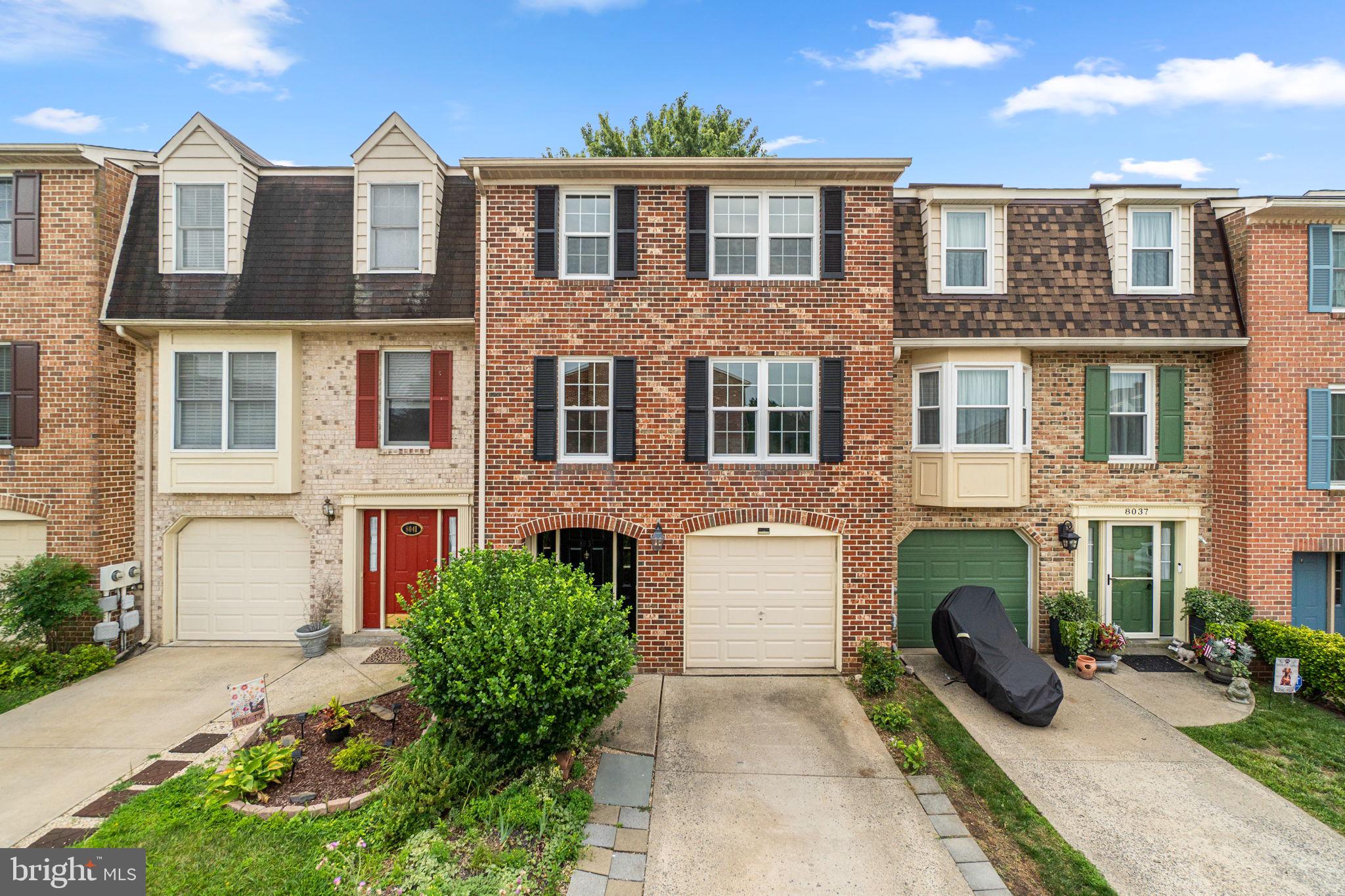 8039 HOLLOW REED COURT