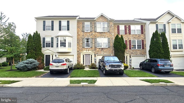 410 TERRACE DR, QUAKERTOWN, PA 18951 - Image f63df5f2b0529786c3b511f8e20fbc21/2857387454